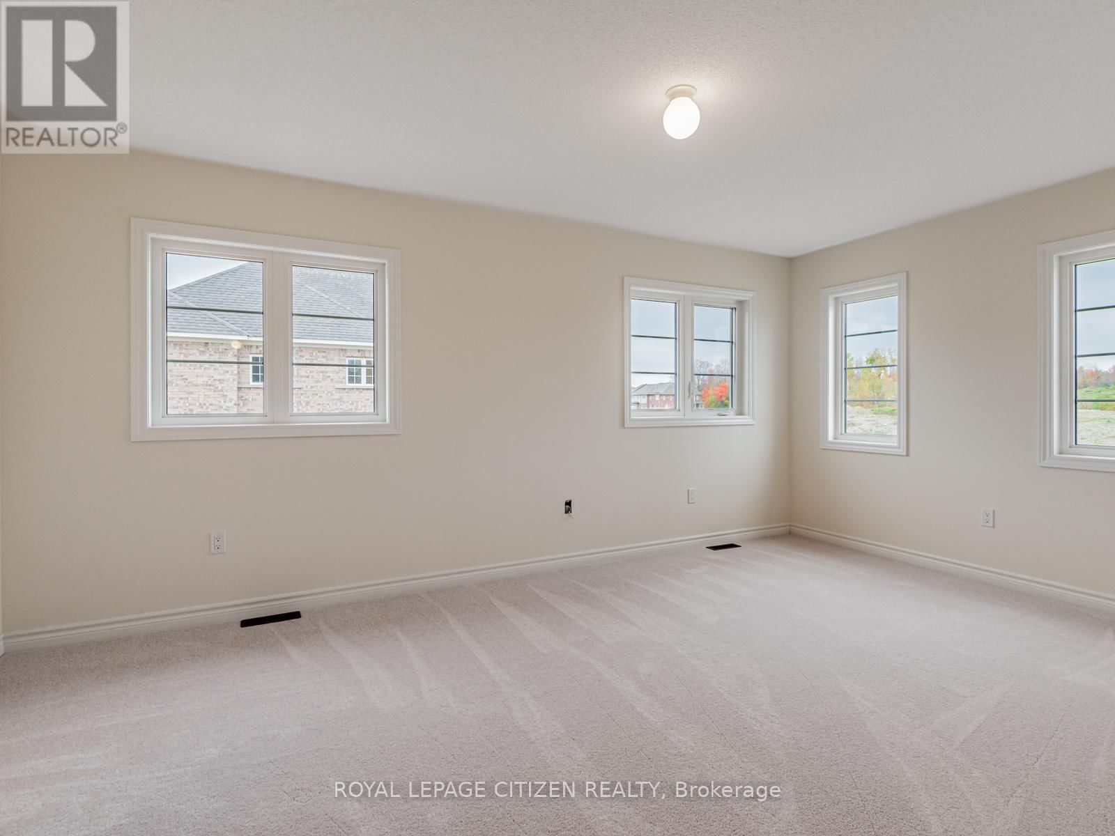 165 HAWKINS STREET Image 24