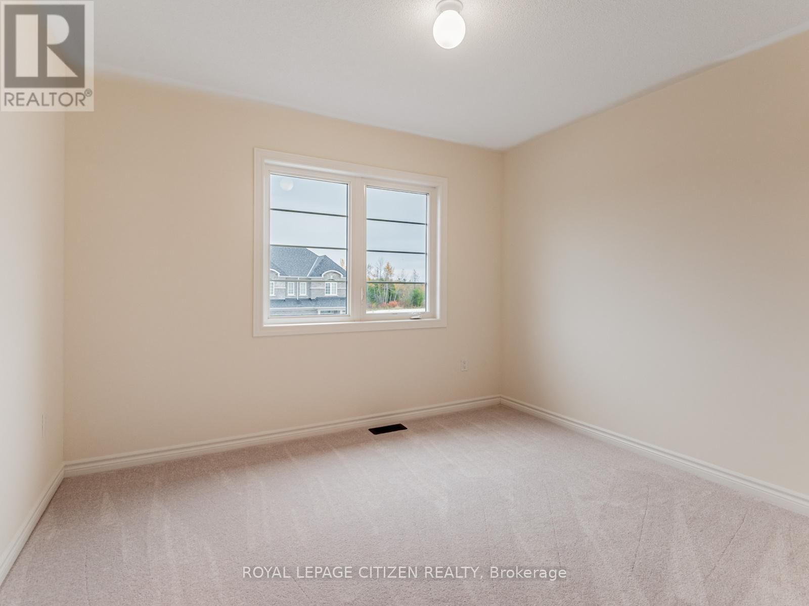 165 HAWKINS STREET Image 32