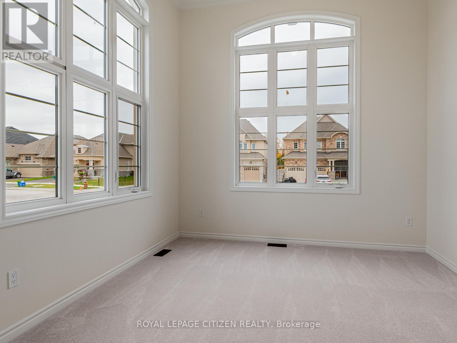 165 HAWKINS STREET Image 5