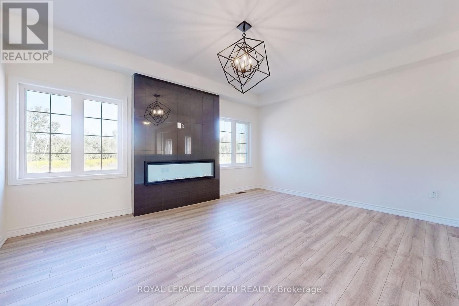 140 HAWKINS STREET Image 2