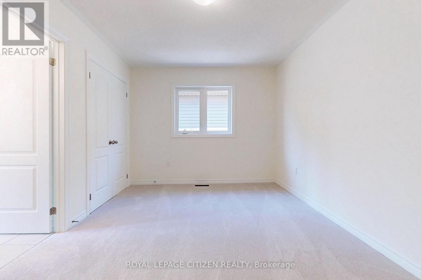 140 HAWKINS STREET Image 32