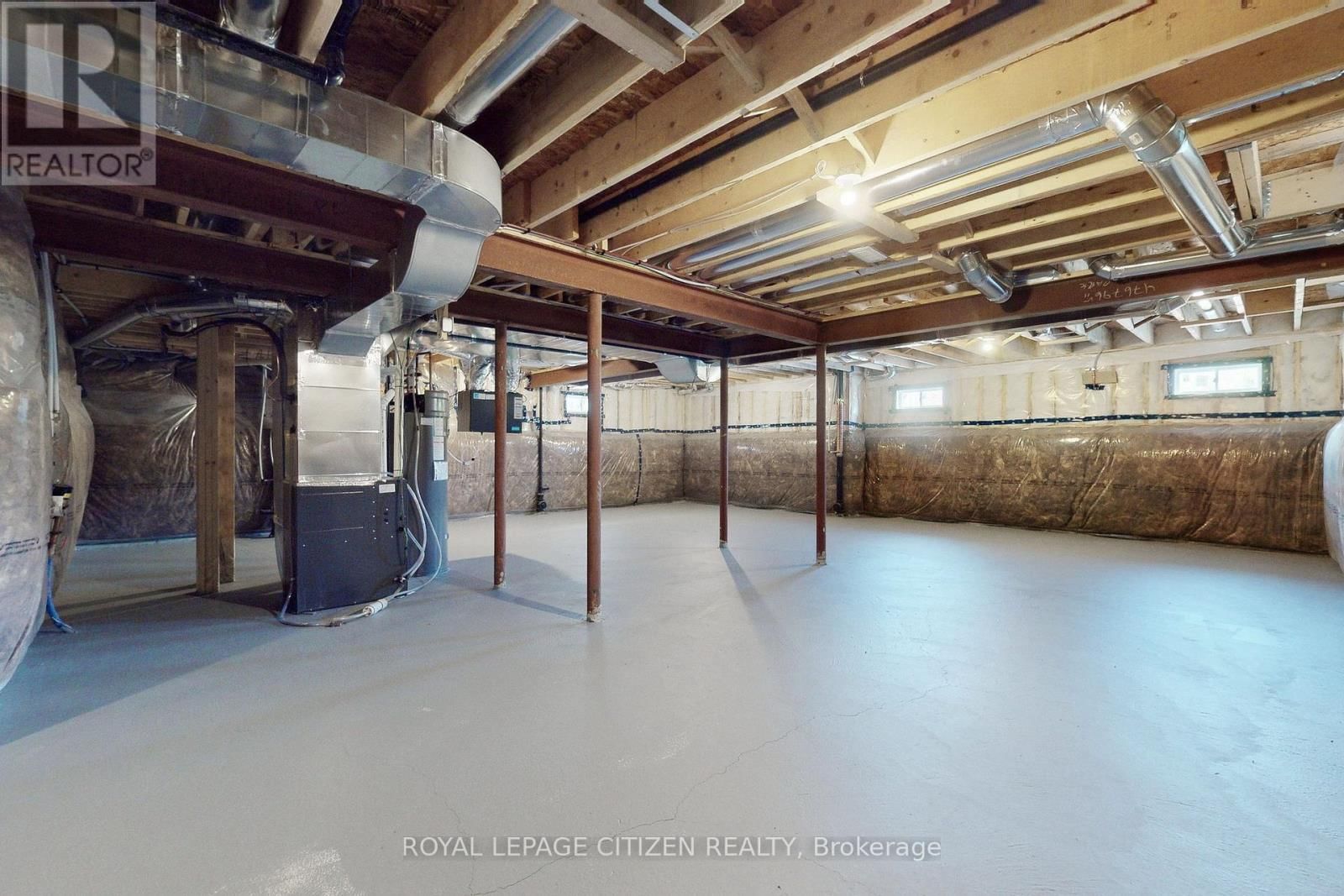 140 HAWKINS STREET Image 44