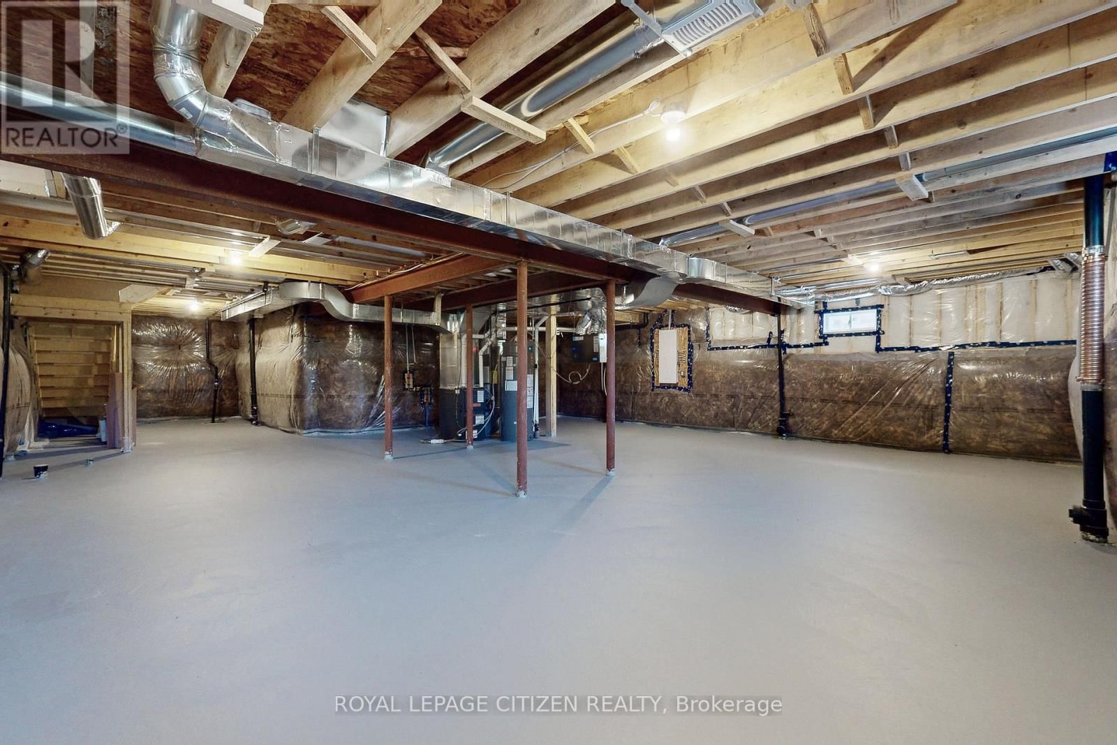 140 HAWKINS STREET Image 46