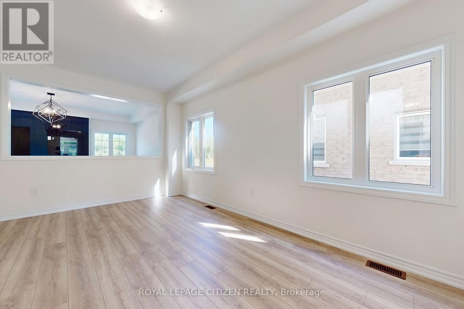 140 HAWKINS STREET Image 7