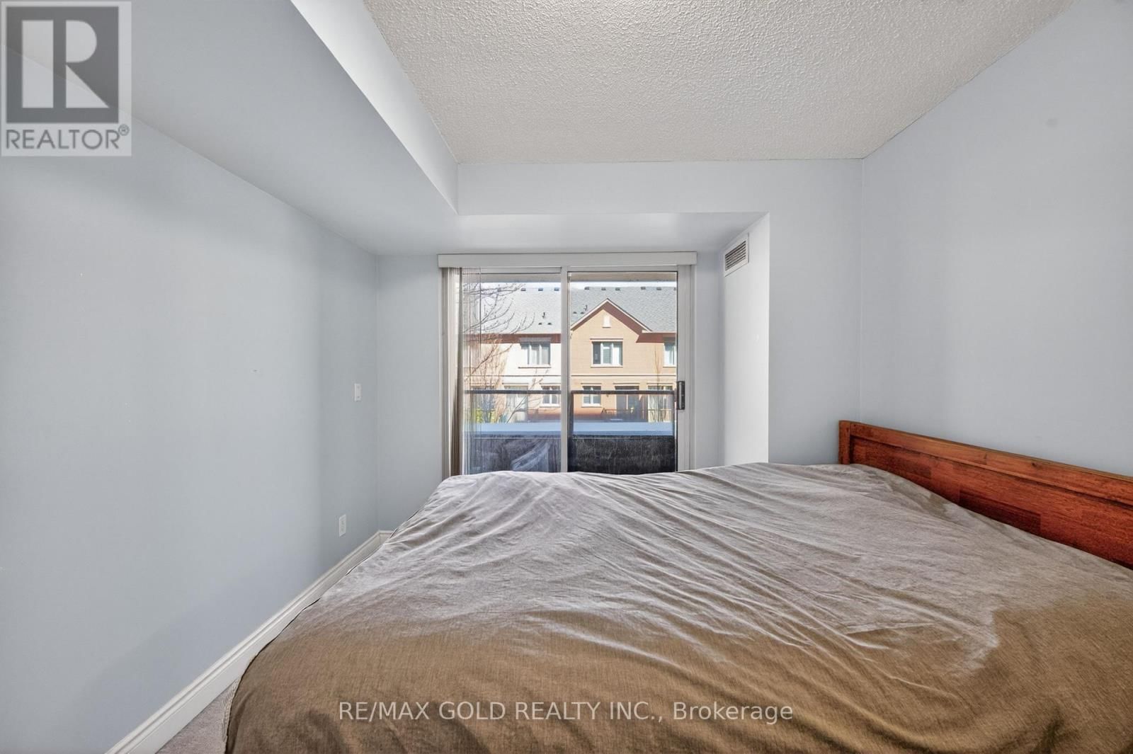 319 - 37 GALLERIA PARKWAY Image 17