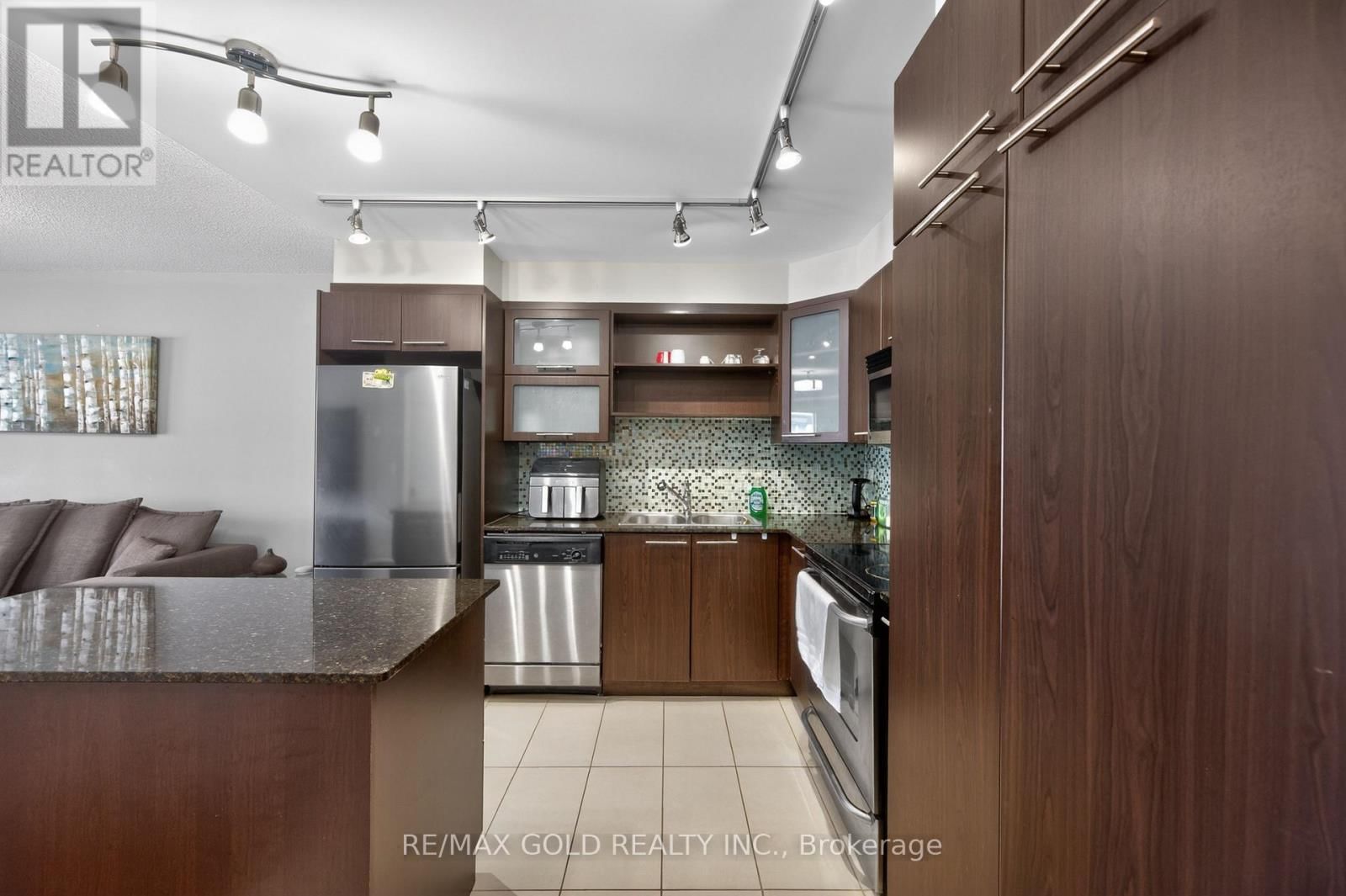 319 - 37 GALLERIA PARKWAY Image 7