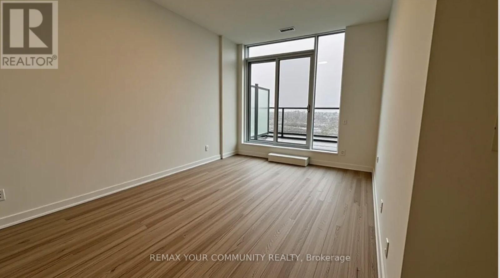 1004 - 8188 YONGE STREET Image 10