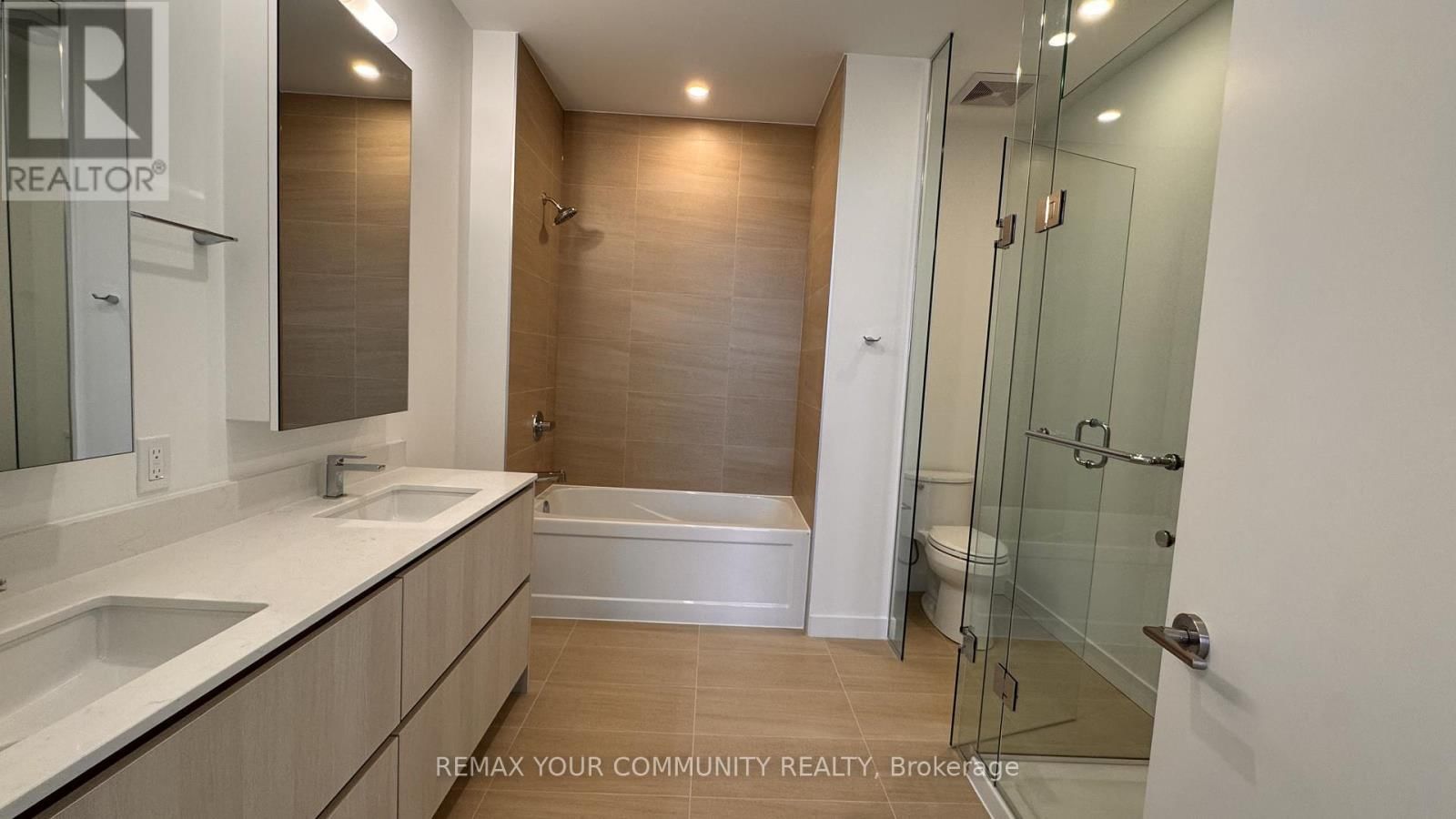 1004 - 8188 YONGE STREET Image 14