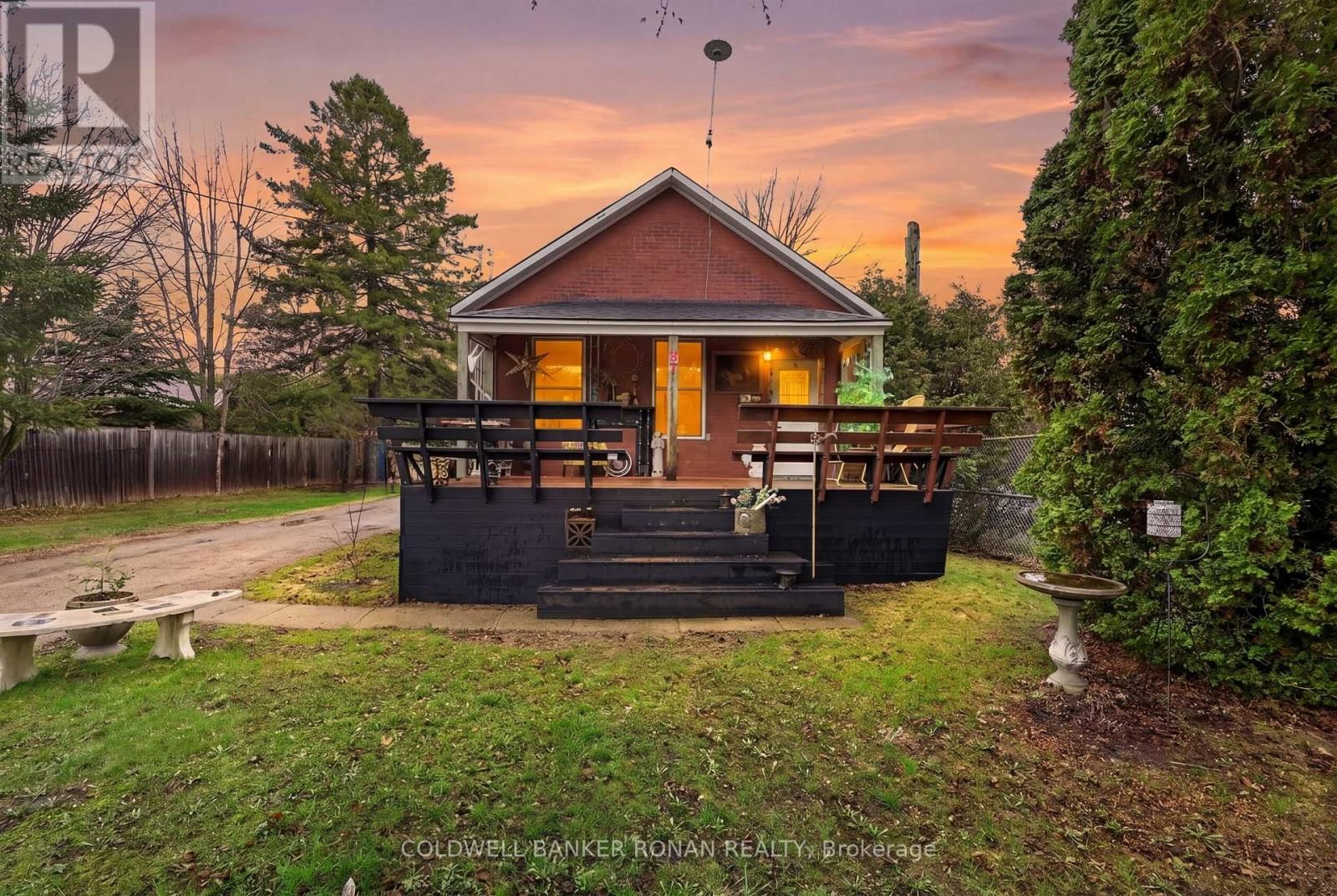 87 WELLINGTON STREET EAST Image 1