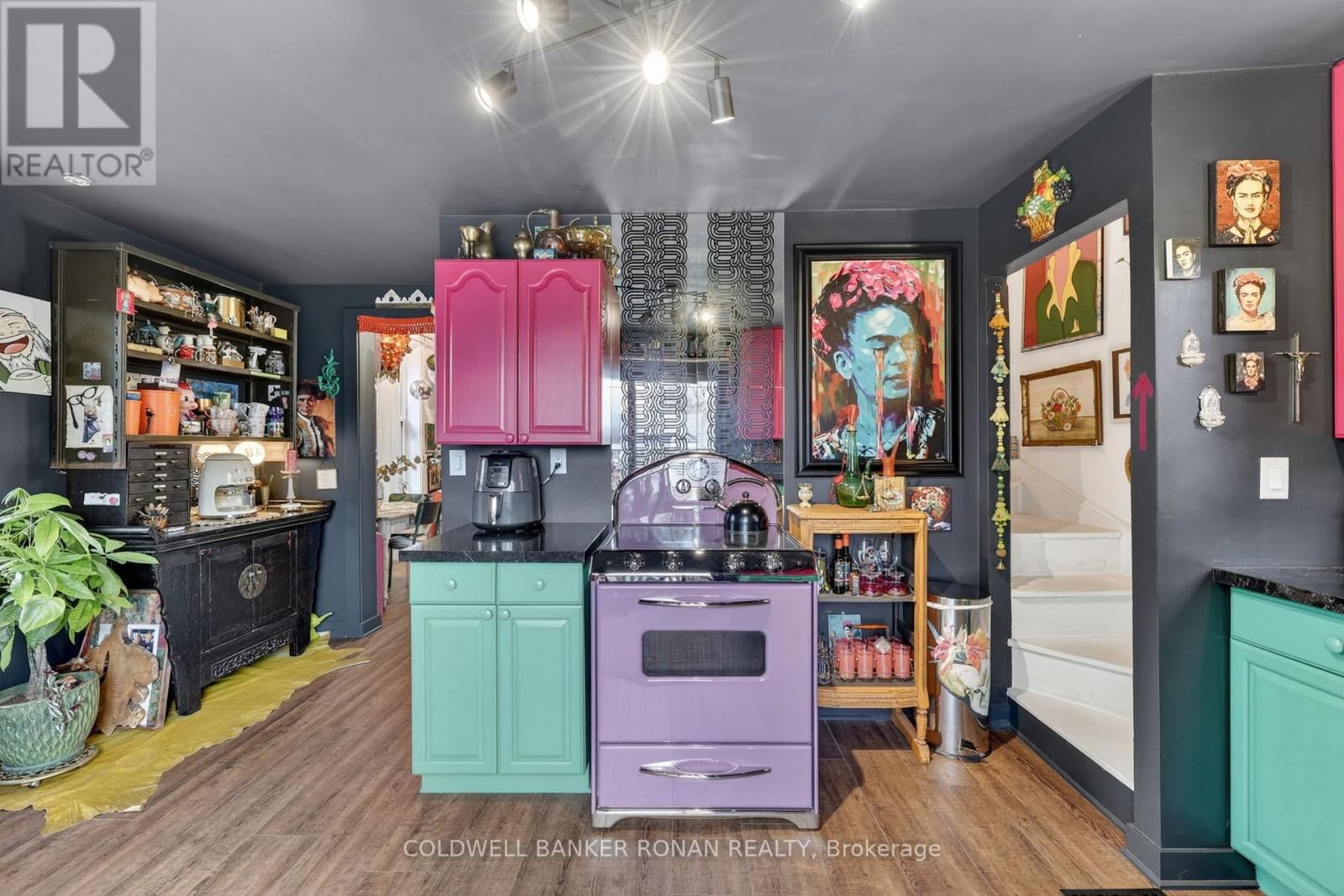 87 WELLINGTON STREET EAST Image 14