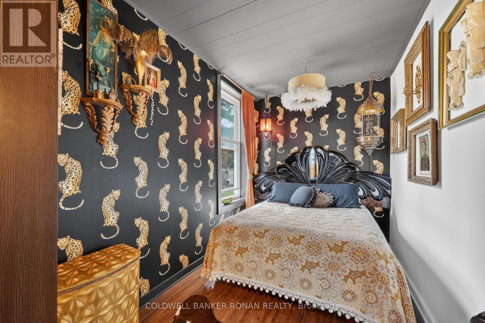 87 WELLINGTON STREET EAST Image 18