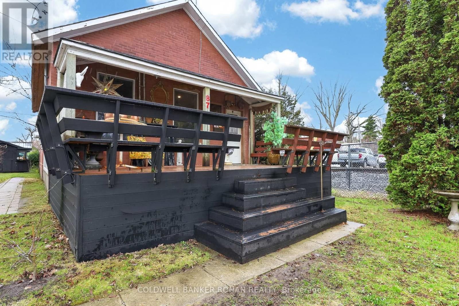 87 WELLINGTON STREET EAST Image 3