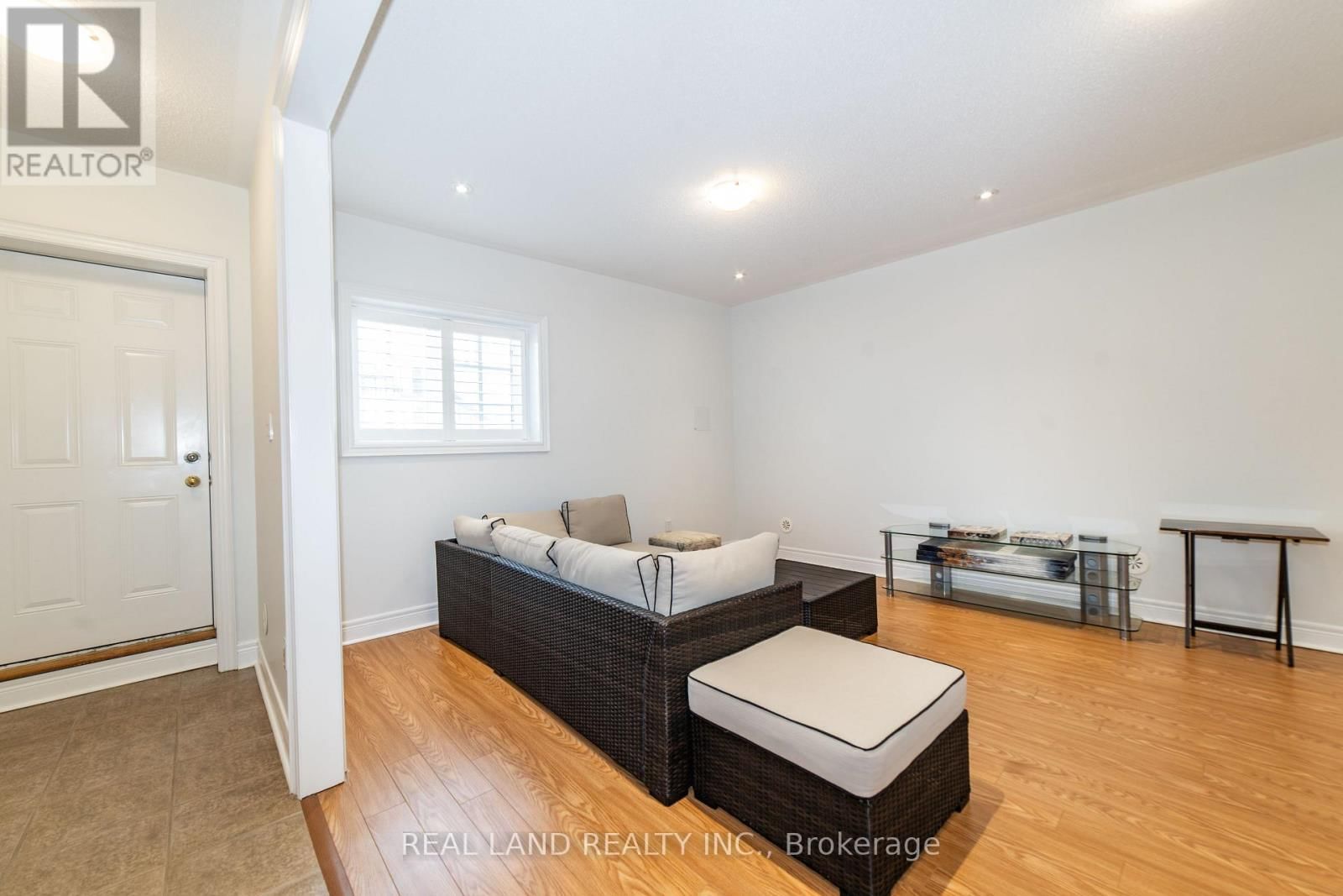 41 LORD DURHAM ROAD Image 31