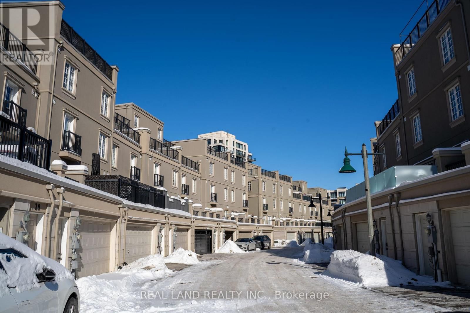 41 LORD DURHAM ROAD Image 38