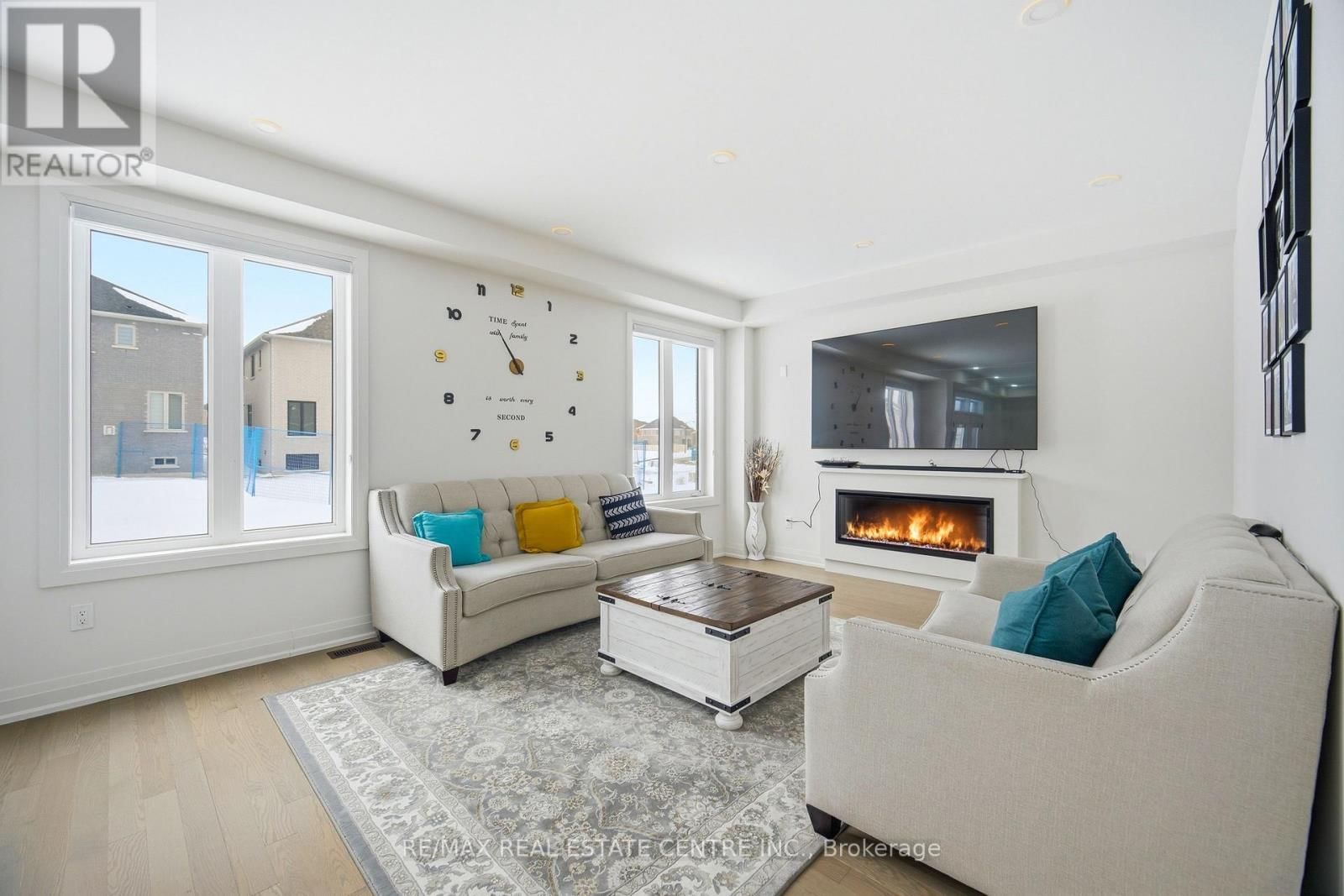 112 BLUEBIRD BOULEVARD Image 22