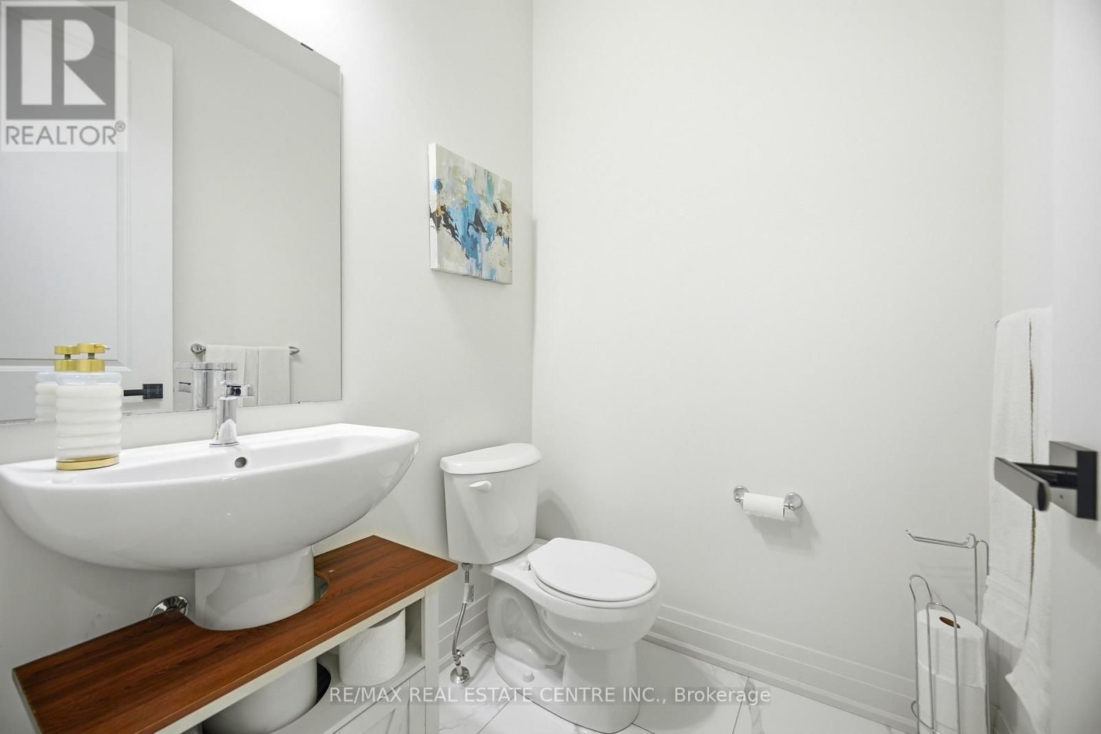 112 BLUEBIRD BOULEVARD Image 24