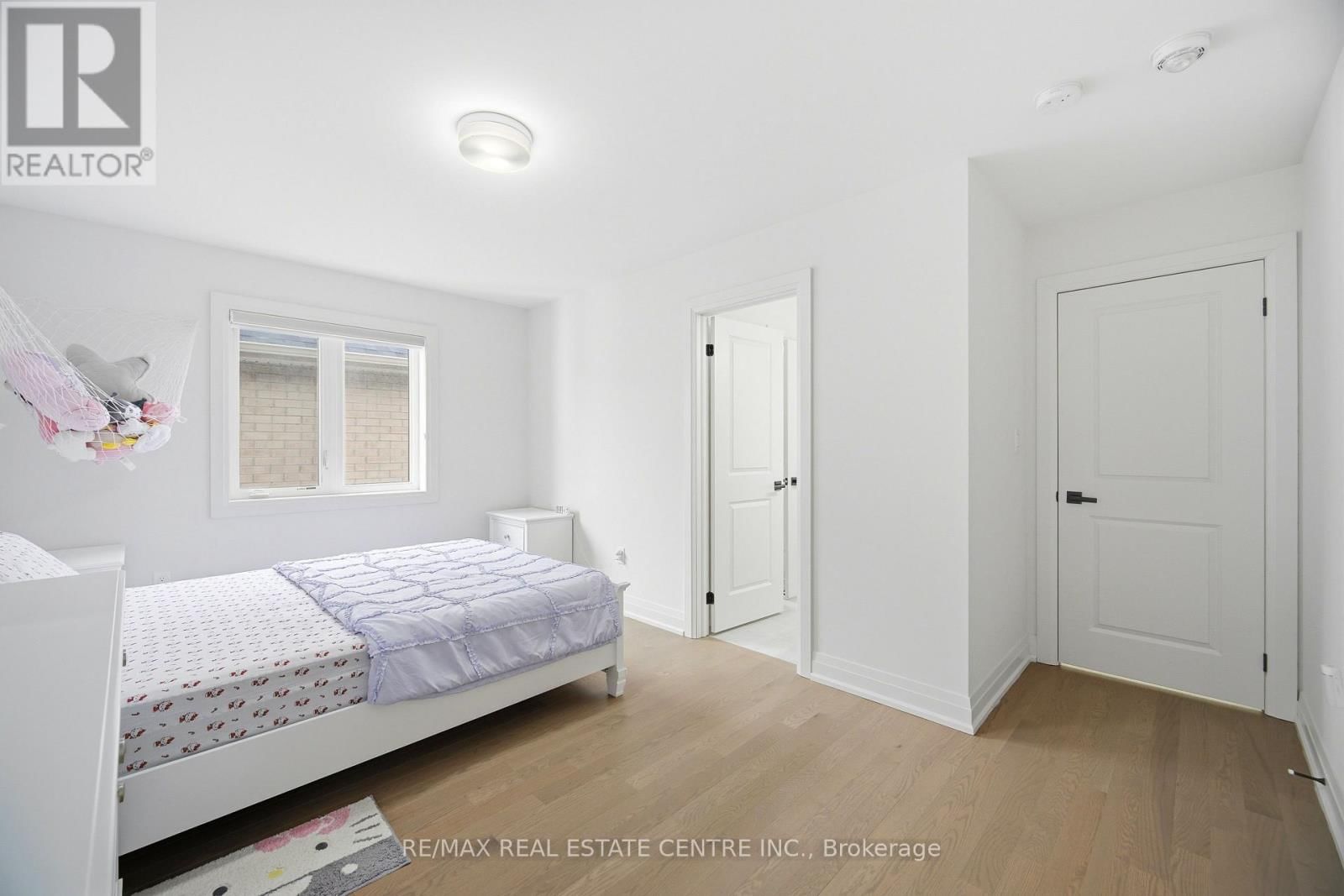 112 BLUEBIRD BOULEVARD Image 41