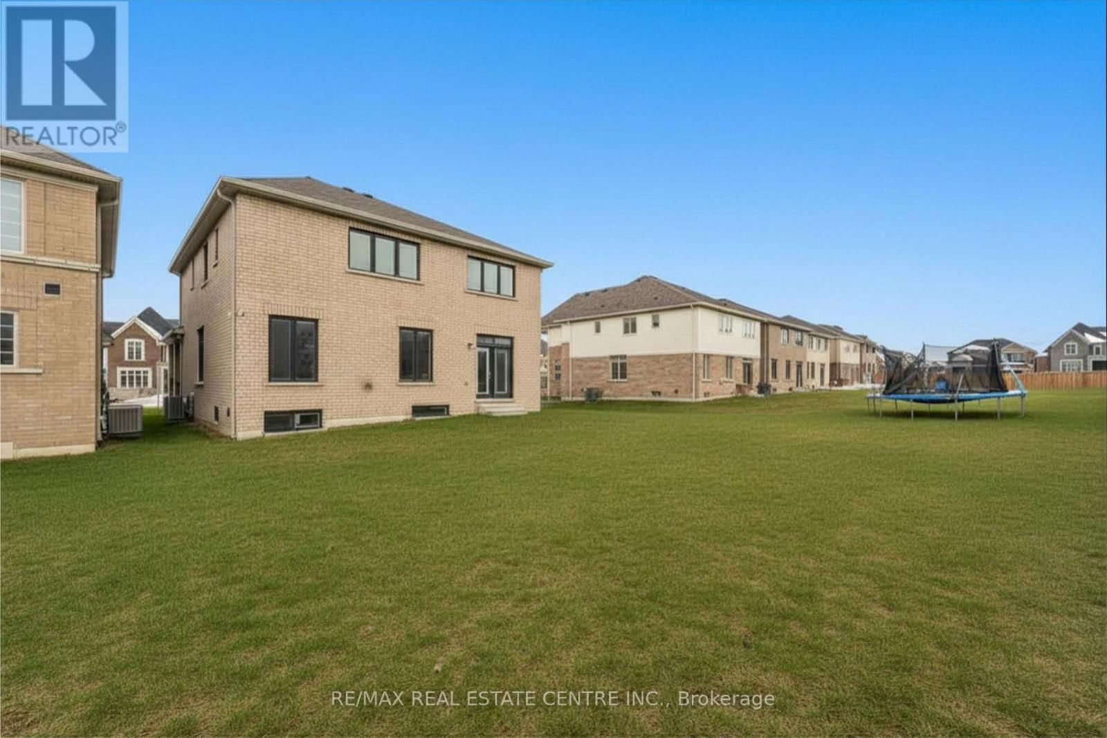 112 BLUEBIRD BOULEVARD Image 48