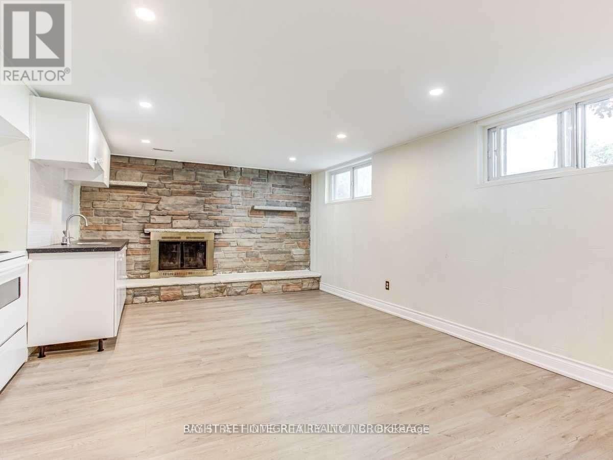 389 BECKER ROAD Image 10