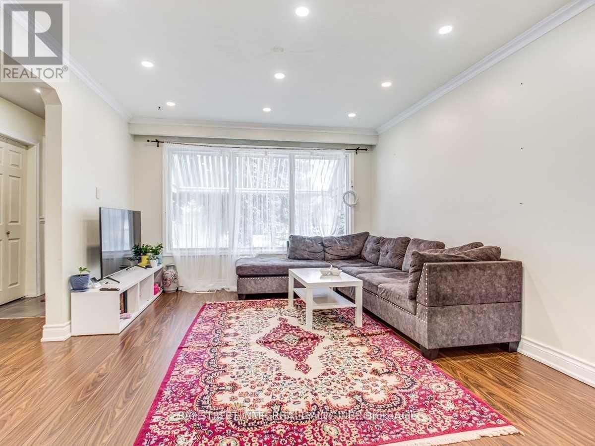 389 BECKER ROAD Image 2