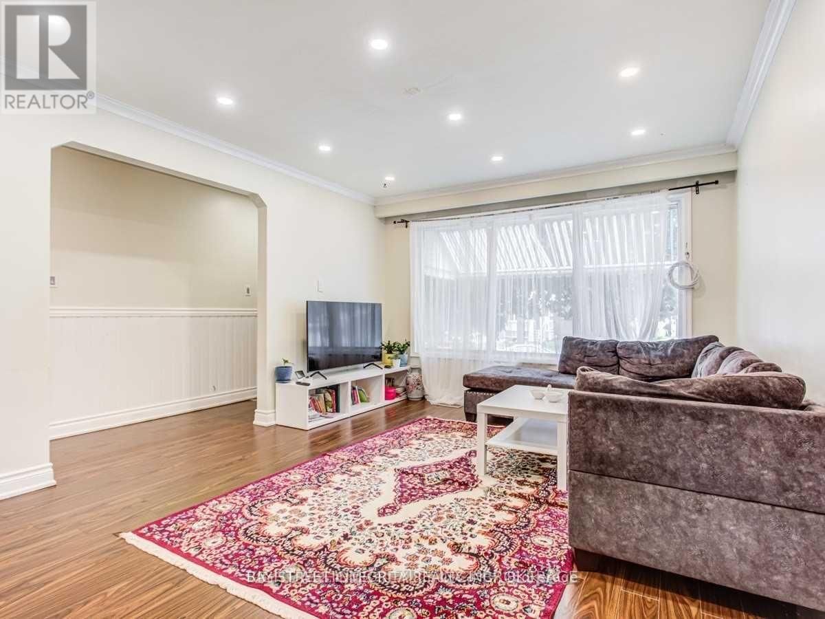 389 BECKER ROAD Image 3