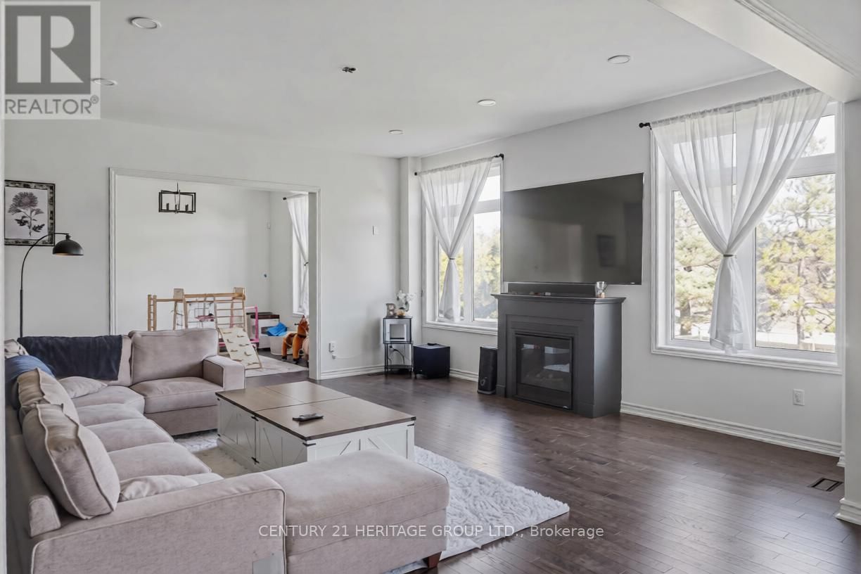 27 ORCHID CRESCENT Image 10