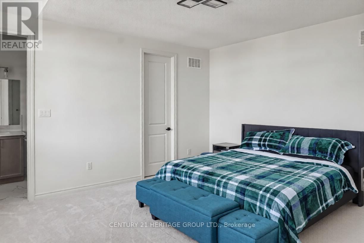 27 ORCHID CRESCENT Image 18