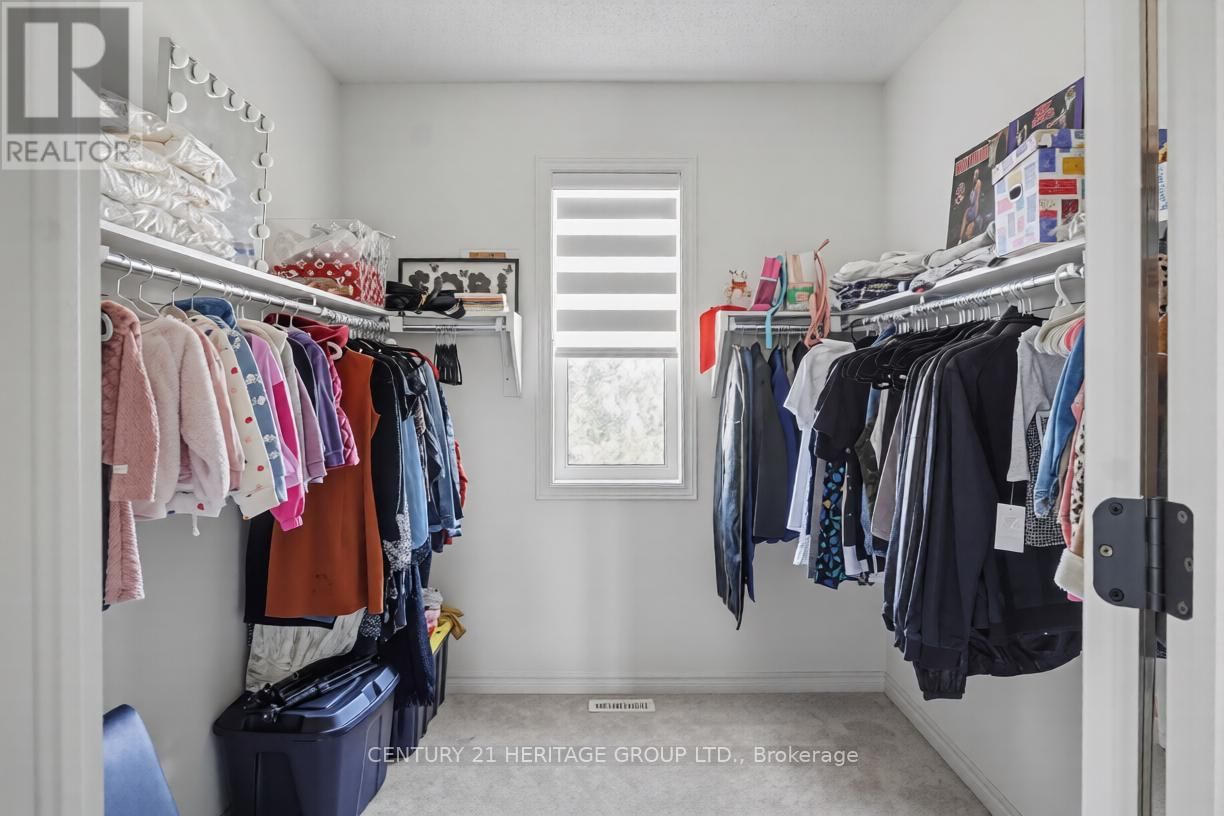 27 ORCHID CRESCENT Image 31