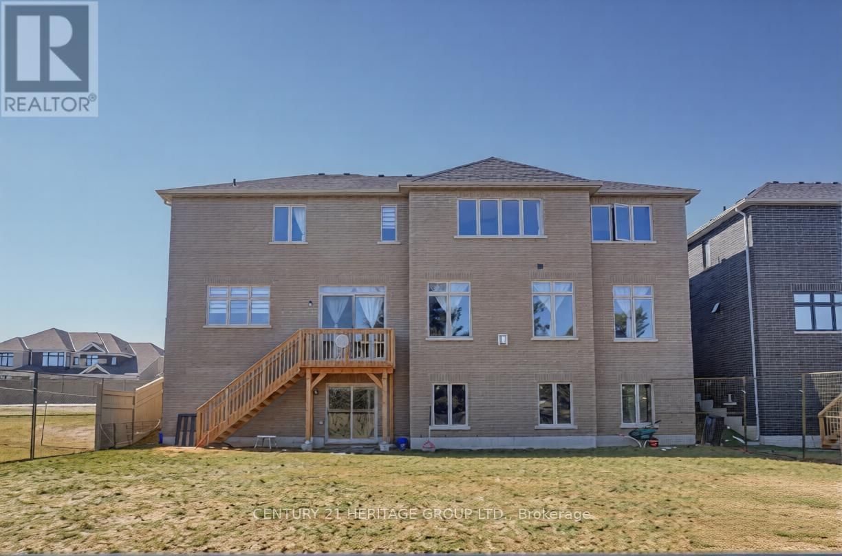 27 ORCHID CRESCENT Image 38