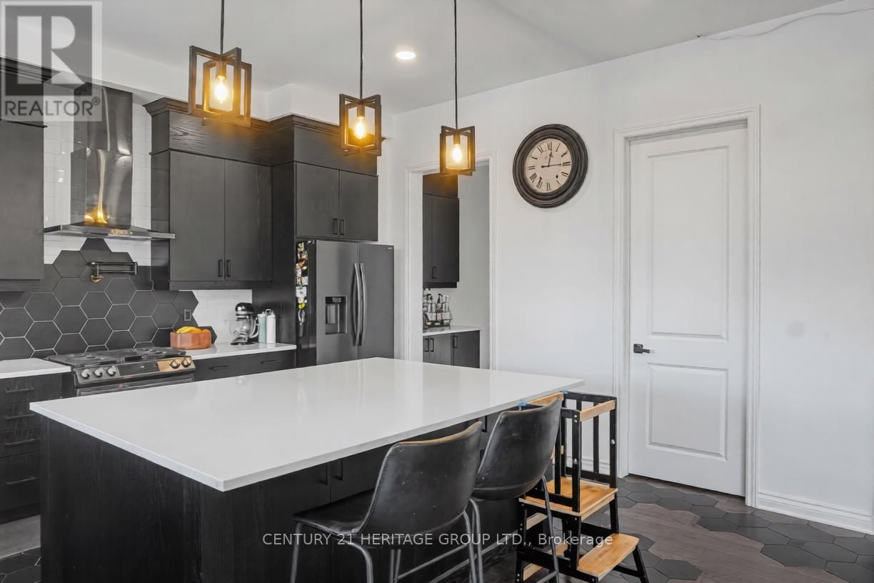 27 ORCHID CRESCENT Image 7