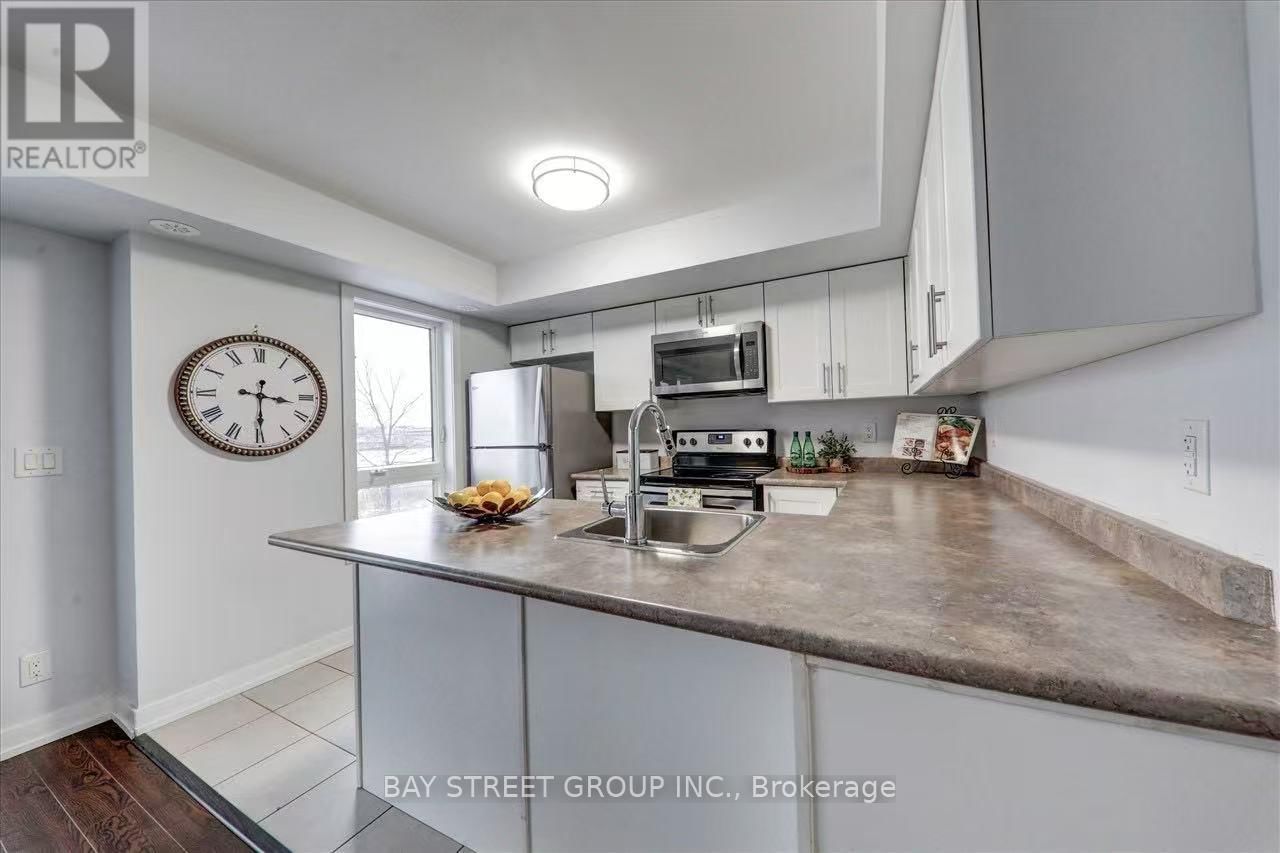 311 - 20 DUNSHEATH WAY Image 10