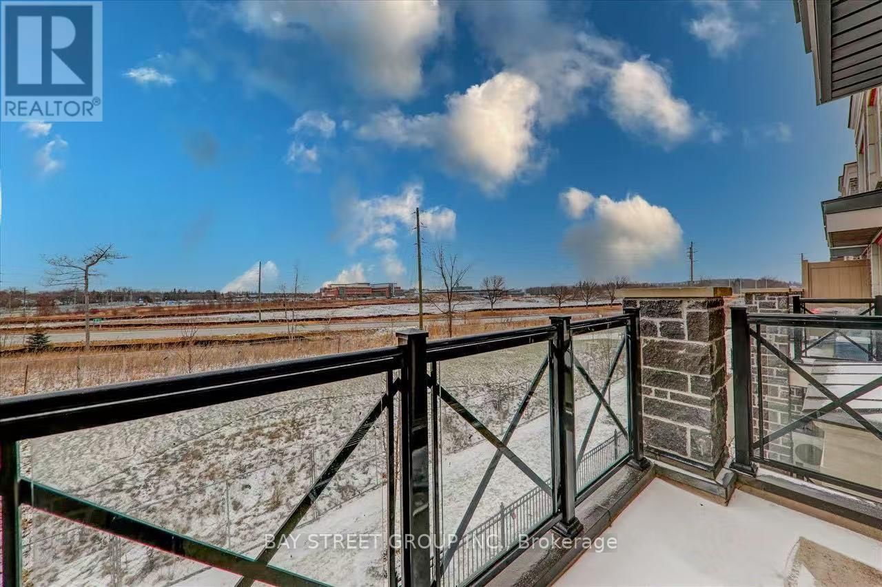 311 - 20 DUNSHEATH WAY Image 11