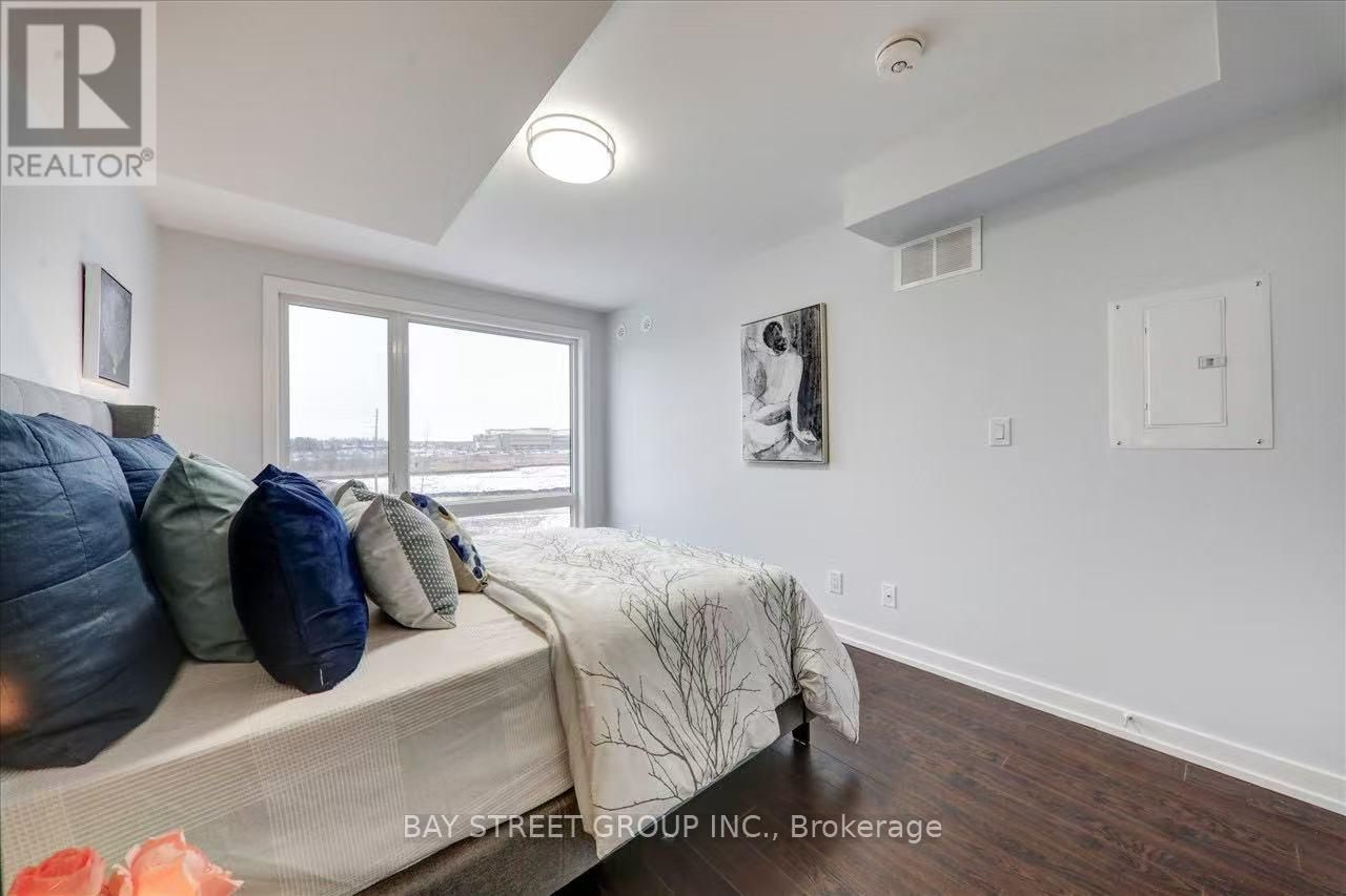 311 - 20 DUNSHEATH WAY Image 15