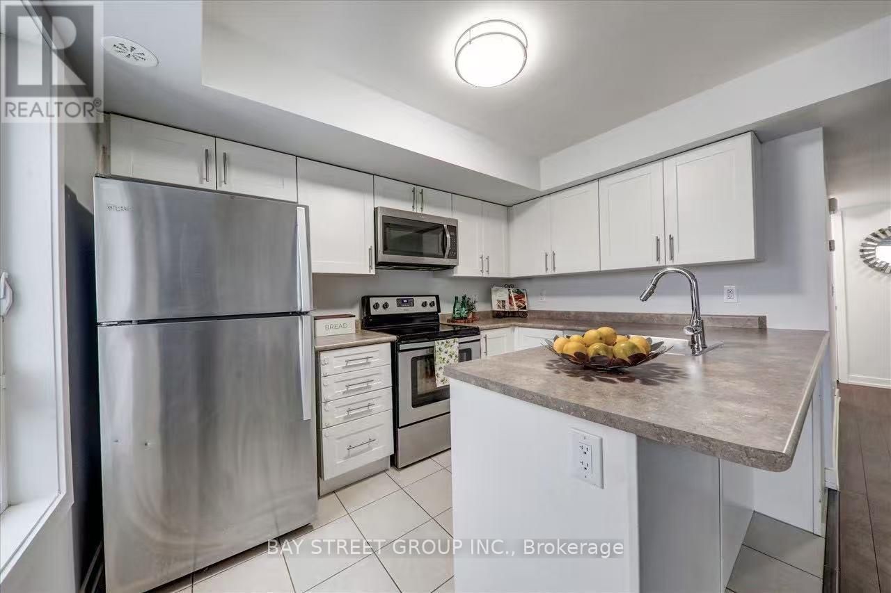 311 - 20 DUNSHEATH WAY Image 9