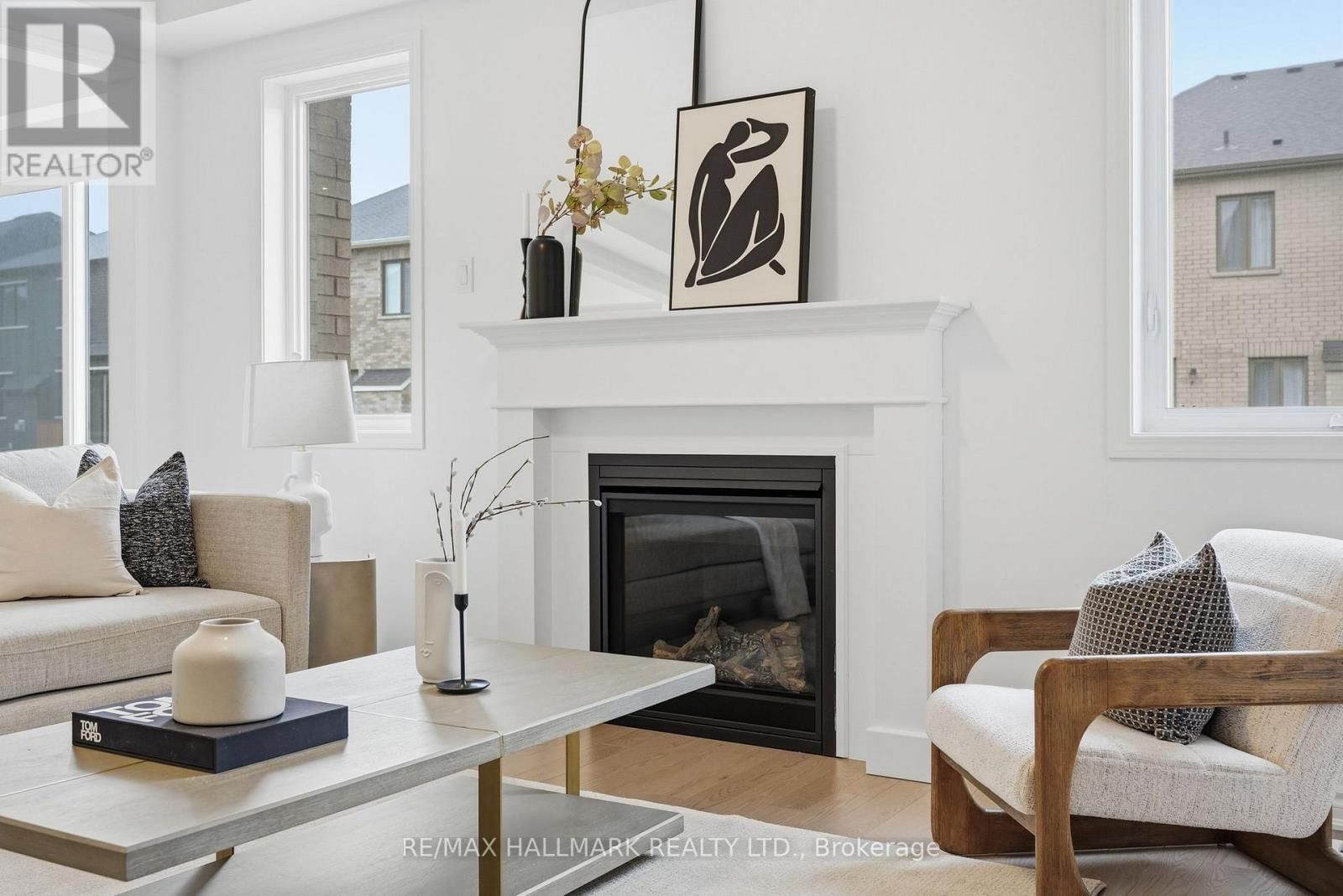 610 NEWLOVE STREET Image 11