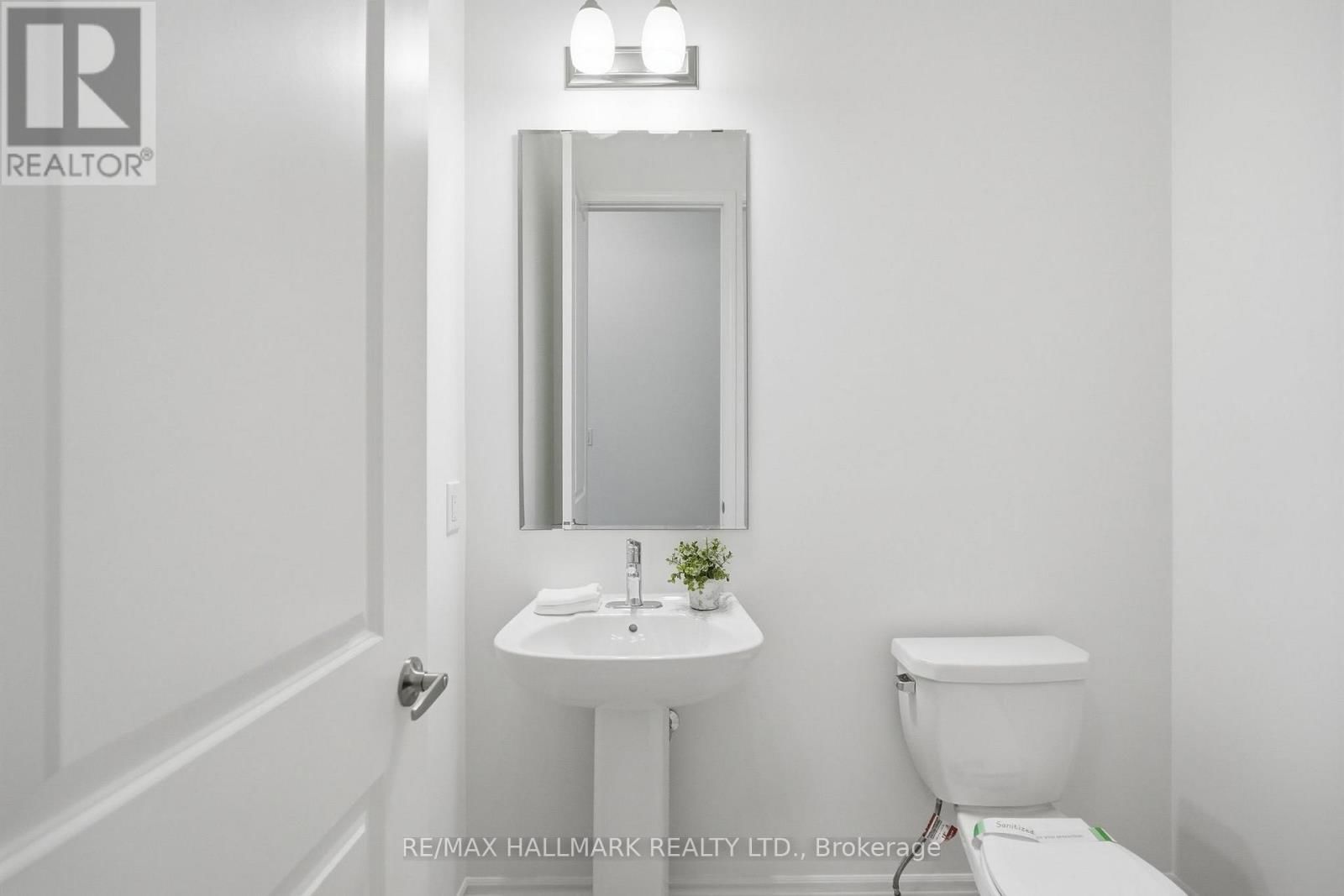 610 NEWLOVE STREET Image 20