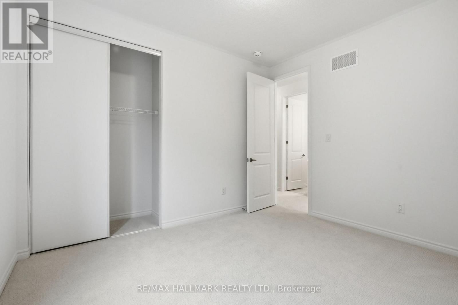 610 NEWLOVE STREET Image 36