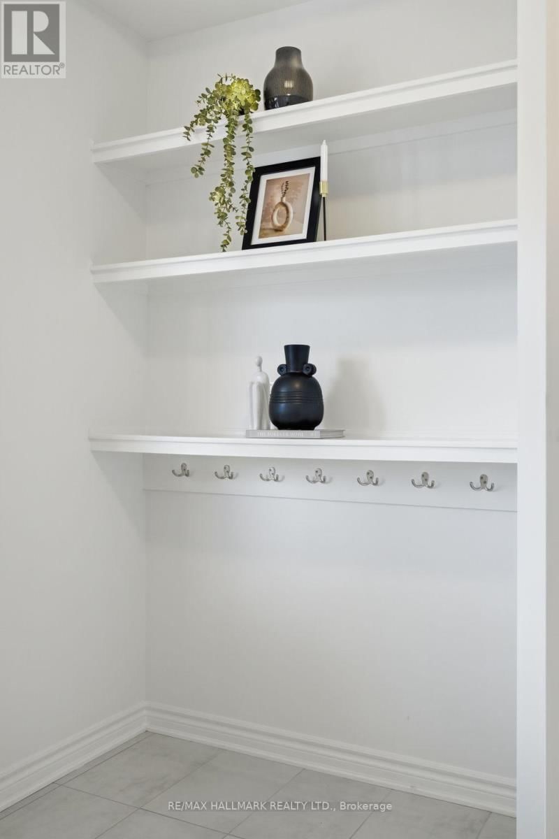 610 NEWLOVE STREET Image 5