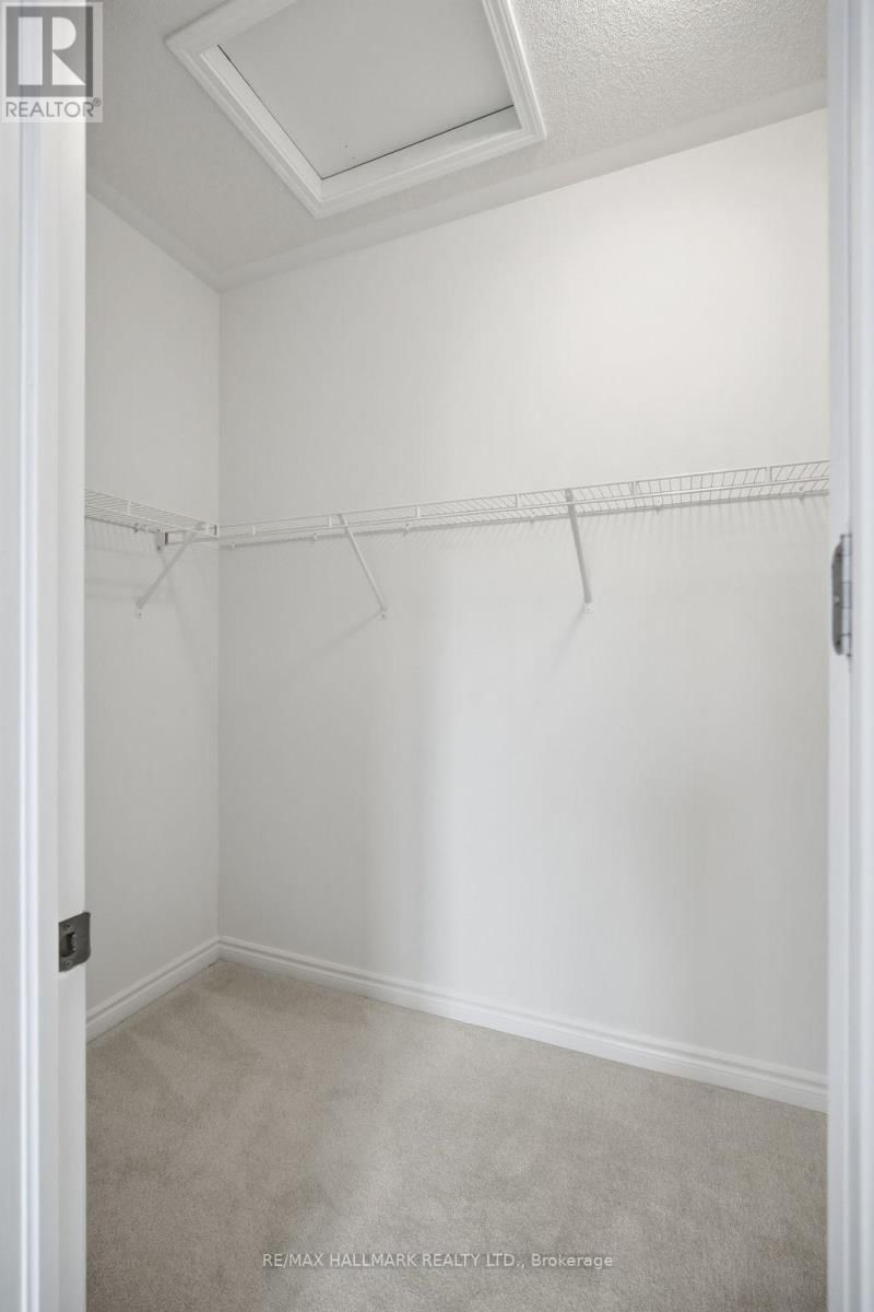 602 NEWLOVE STREET Image 31