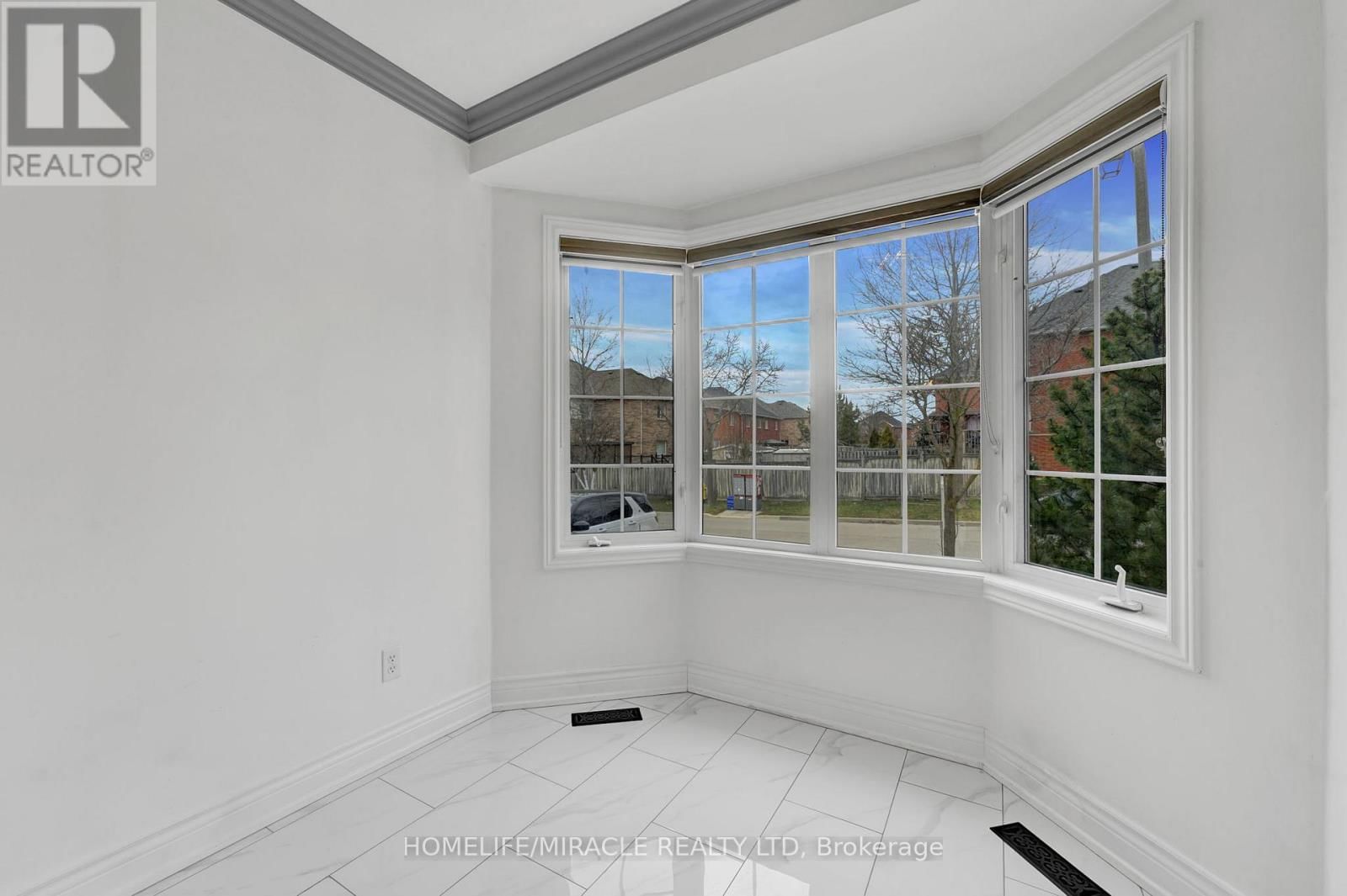 11 ALANNO WAY Image 14