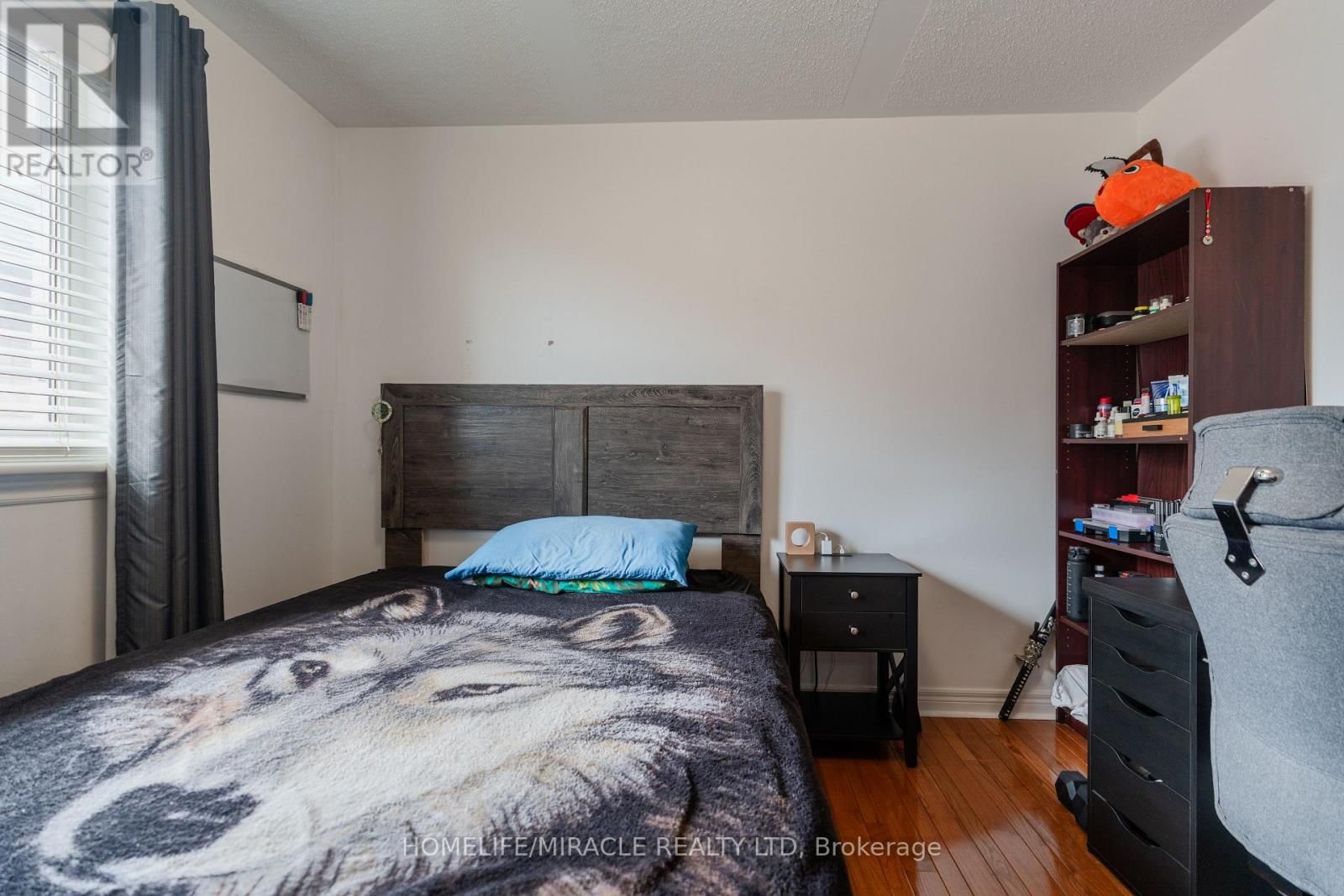 31 WATER GARDEN LANE Image 20