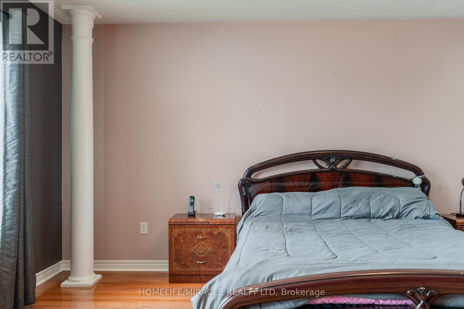 31 WATER GARDEN LANE Image 26