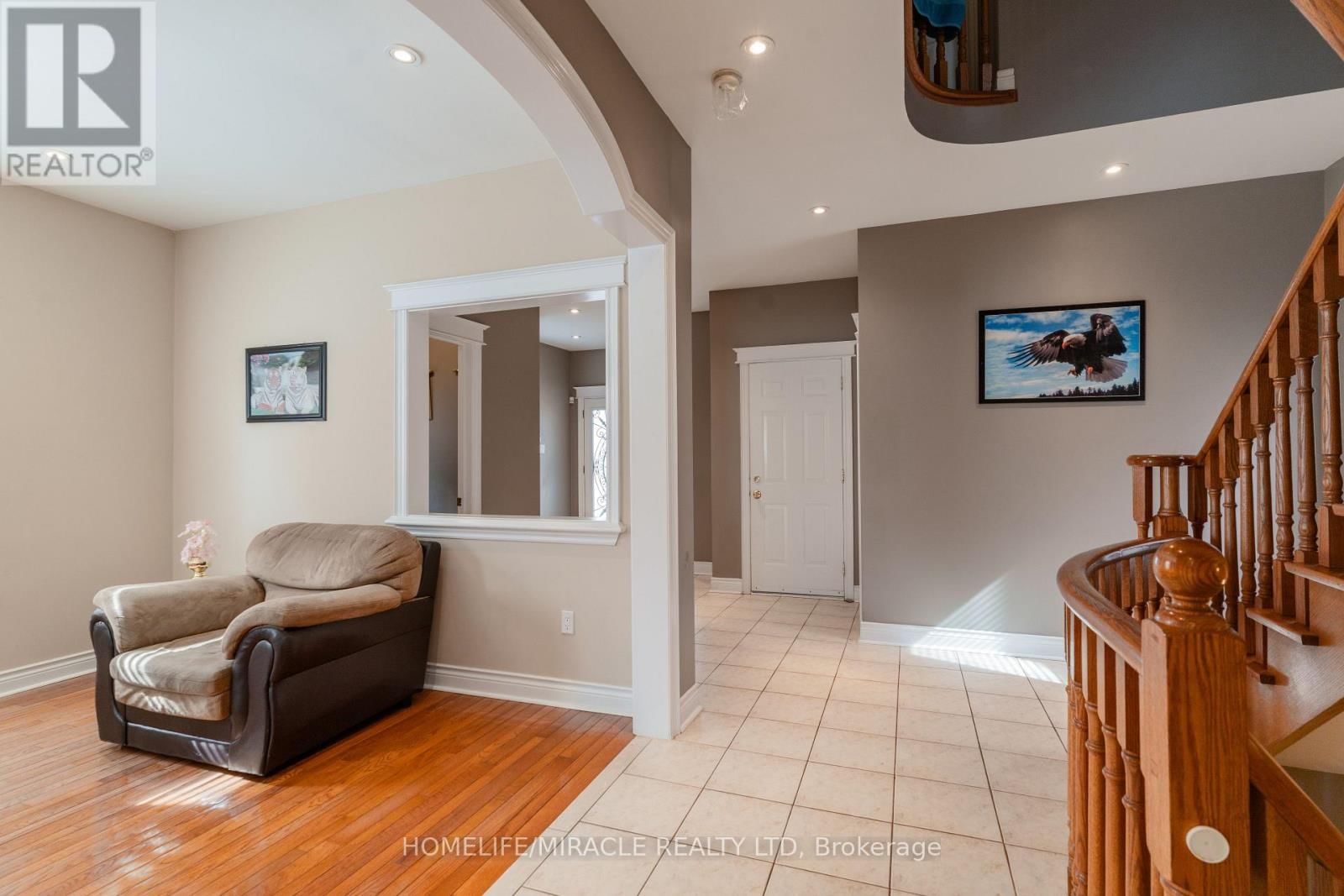 31 WATER GARDEN LANE Image 30