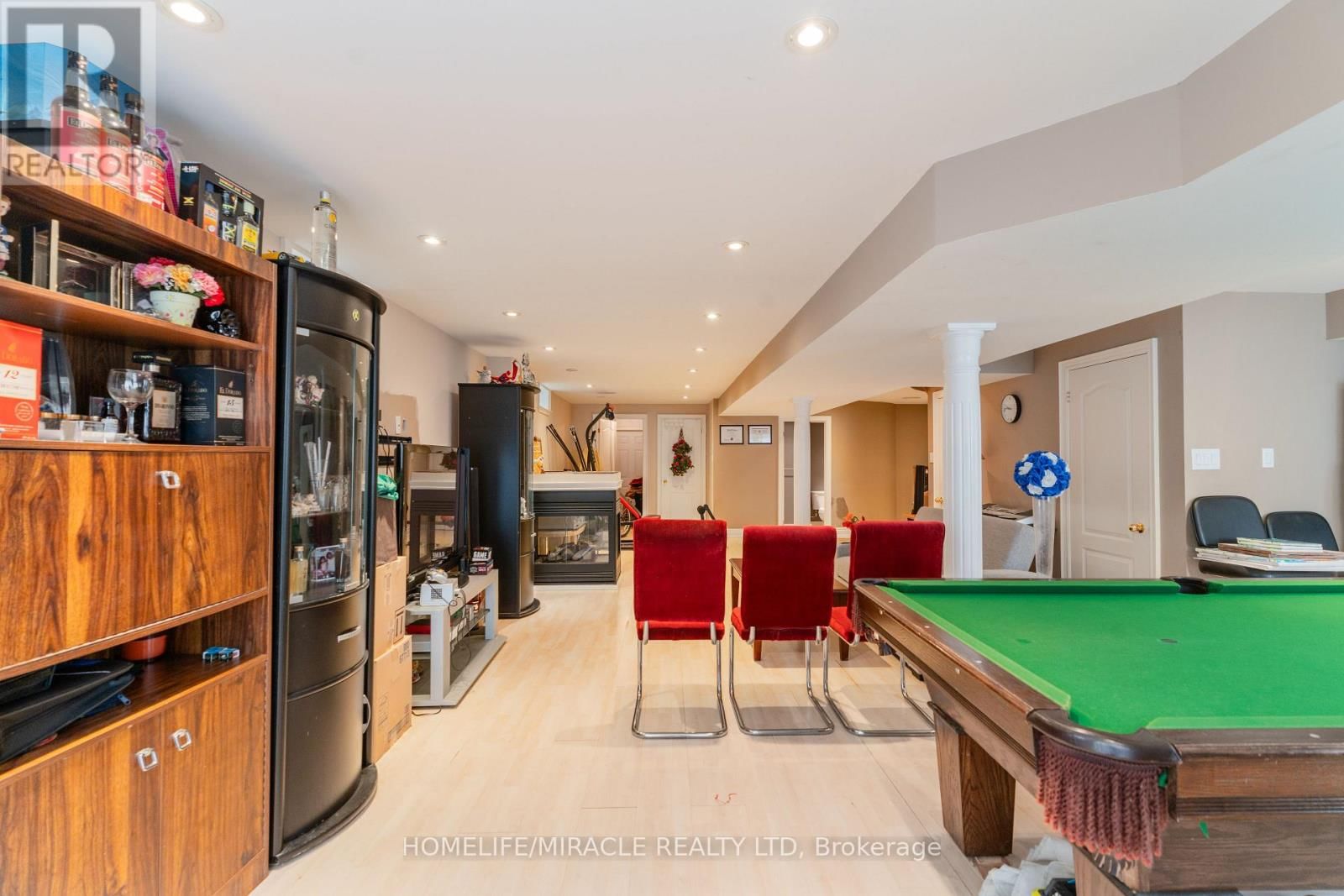 31 WATER GARDEN LANE Image 36