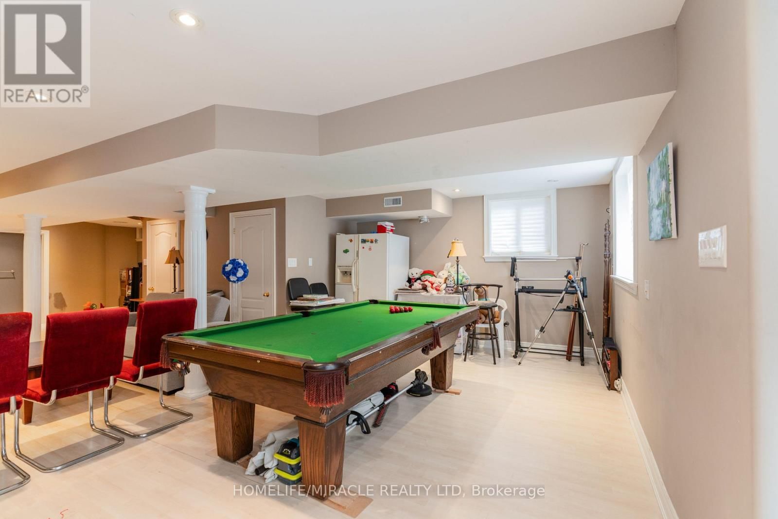 31 WATER GARDEN LANE Image 37