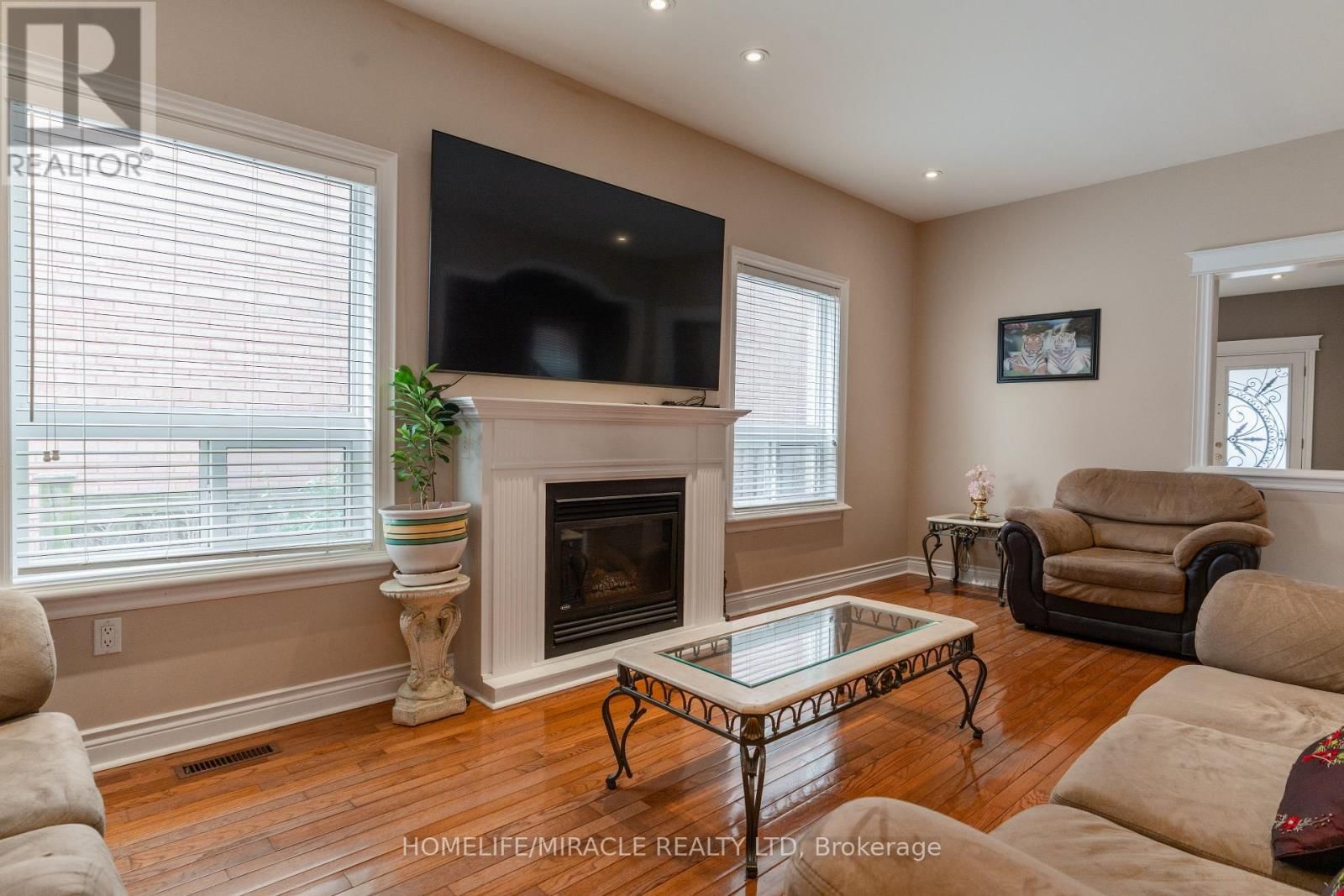 31 WATER GARDEN LANE Image 5