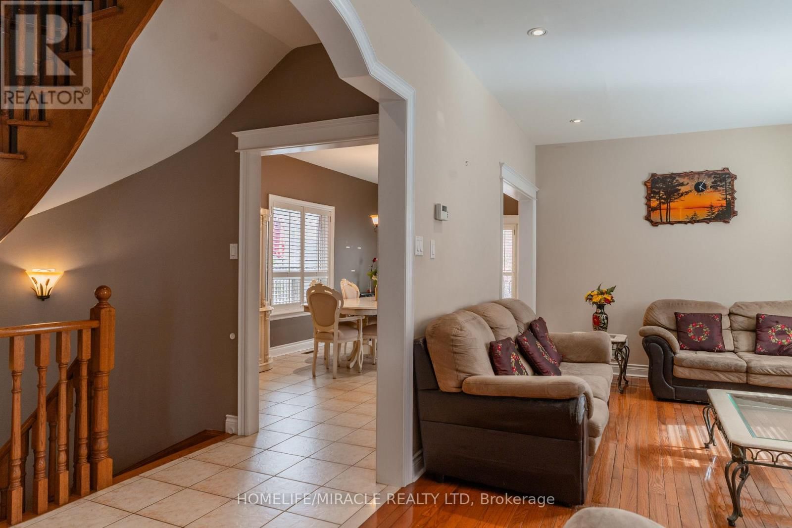 31 WATER GARDEN LANE Image 8