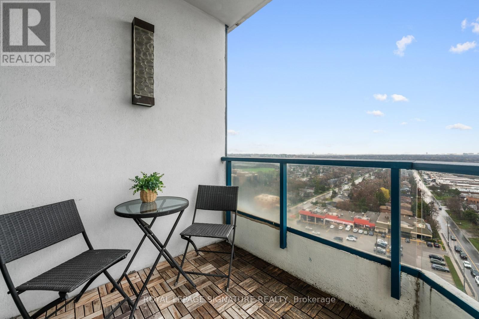 PH9 - 7300 YONGE STREET Image 17