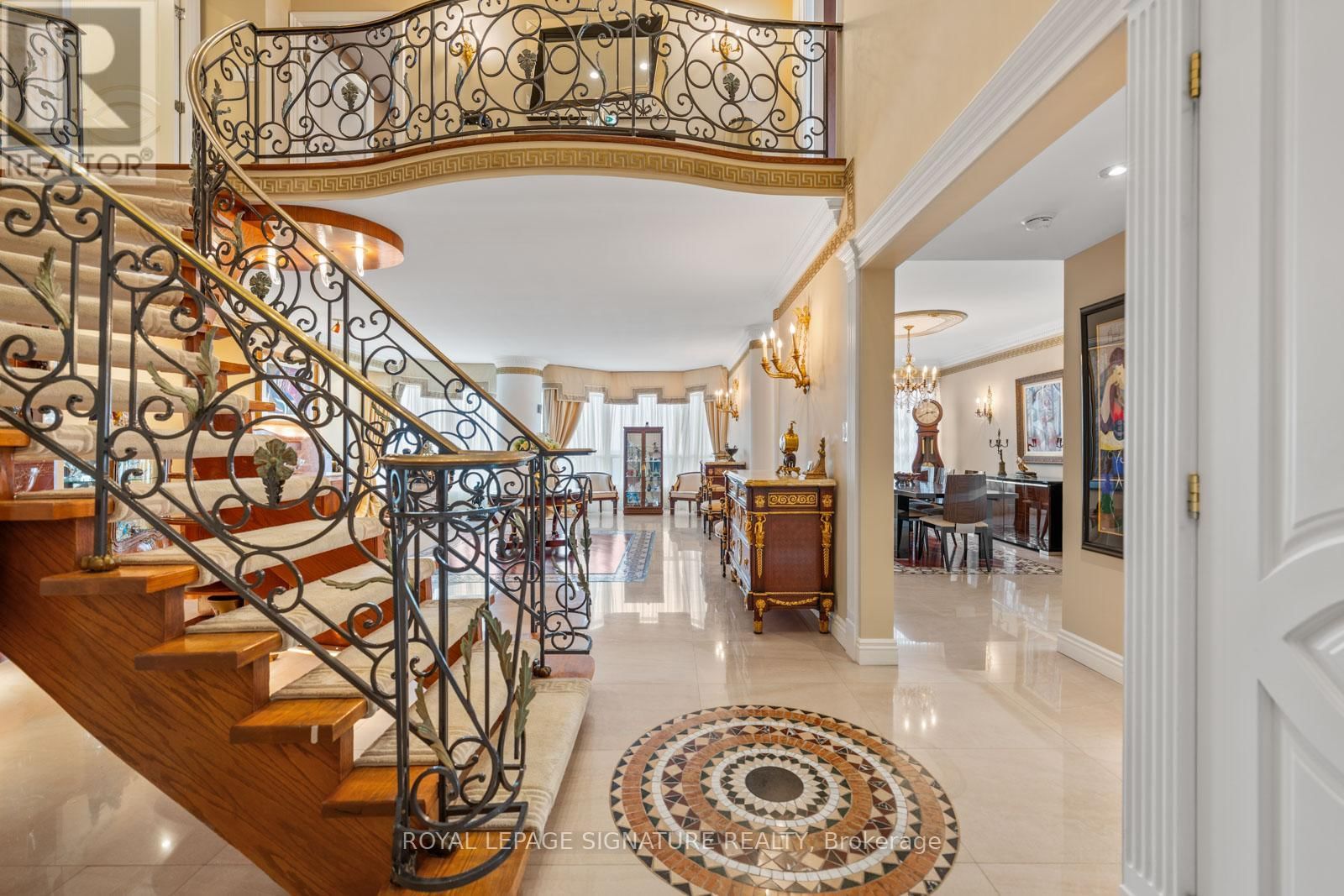 PH9 - 7300 YONGE STREET Image 3