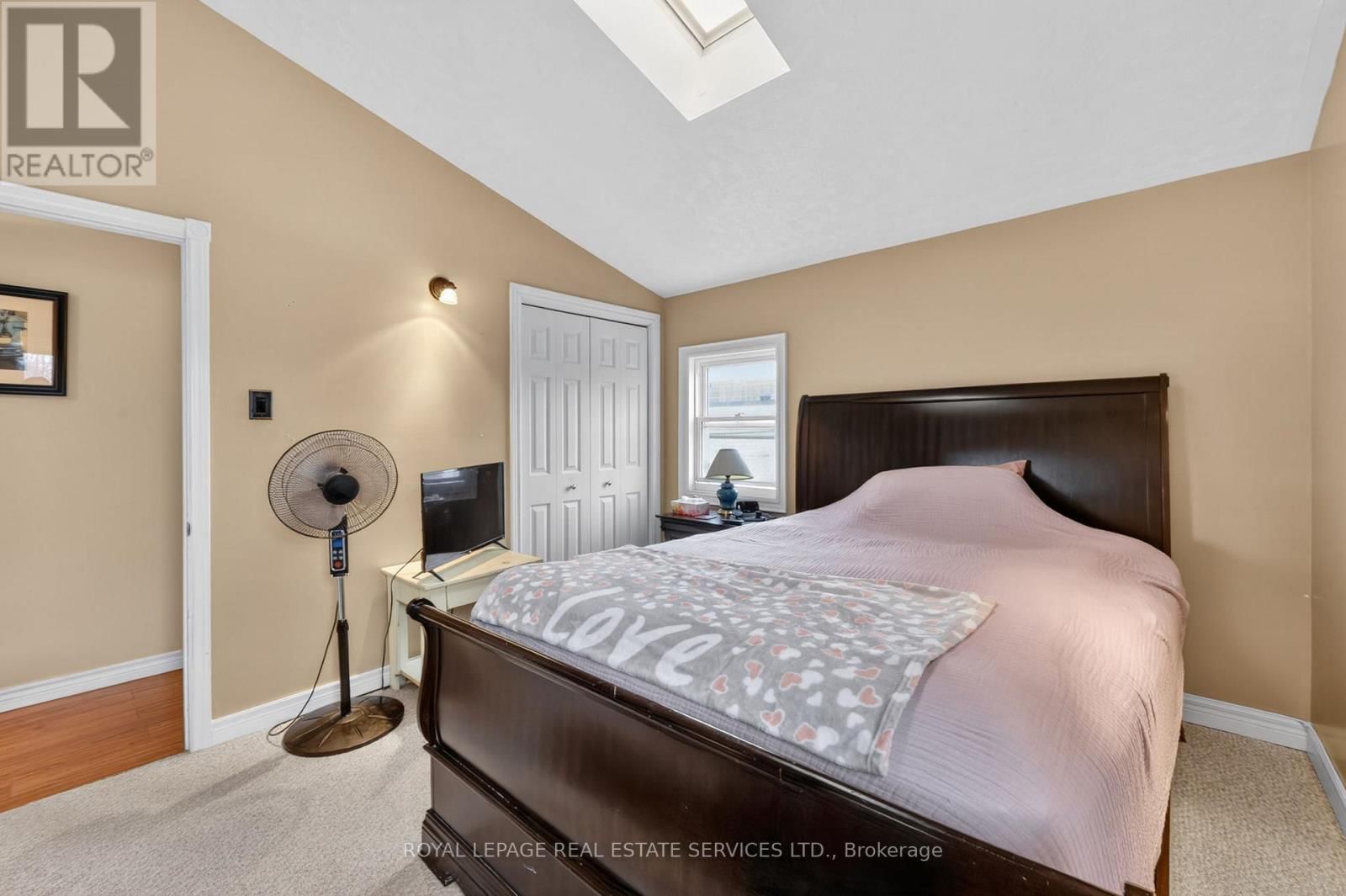 71 CENTRE STREET SOUTH Image 20